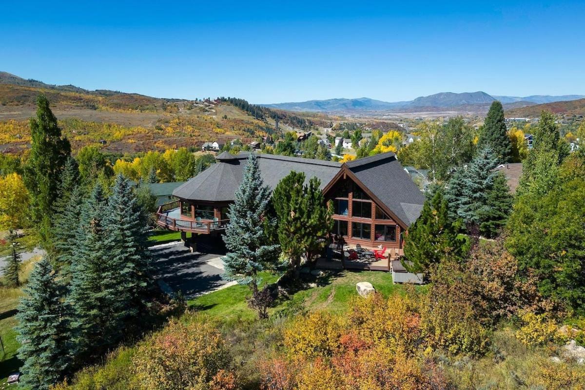 Moose Meadows Lodge - Huge Views, Great Room, Game Room, Theater view 2