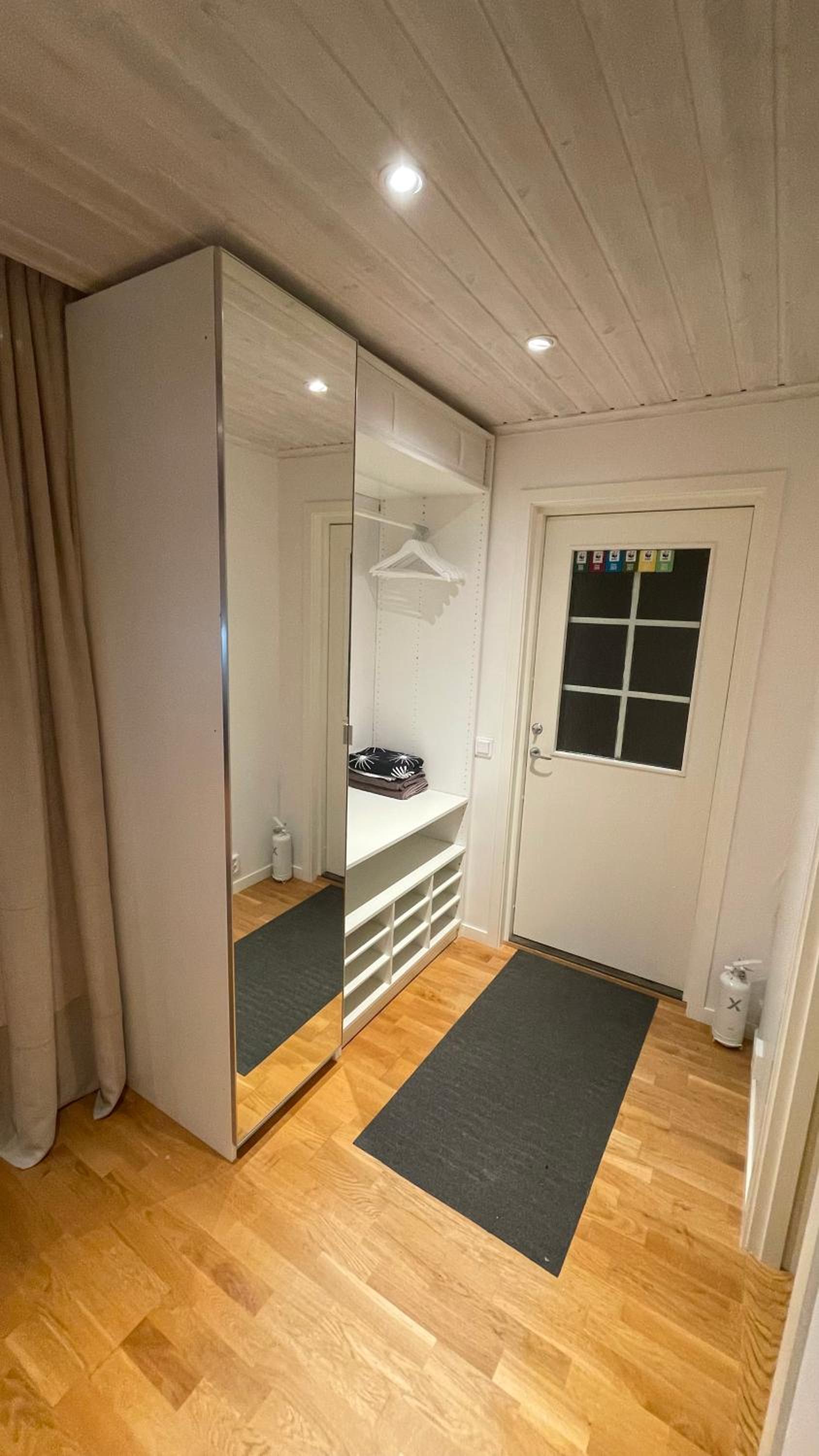 Modernt gästhus med två sovrum och bäddsoffa view 5