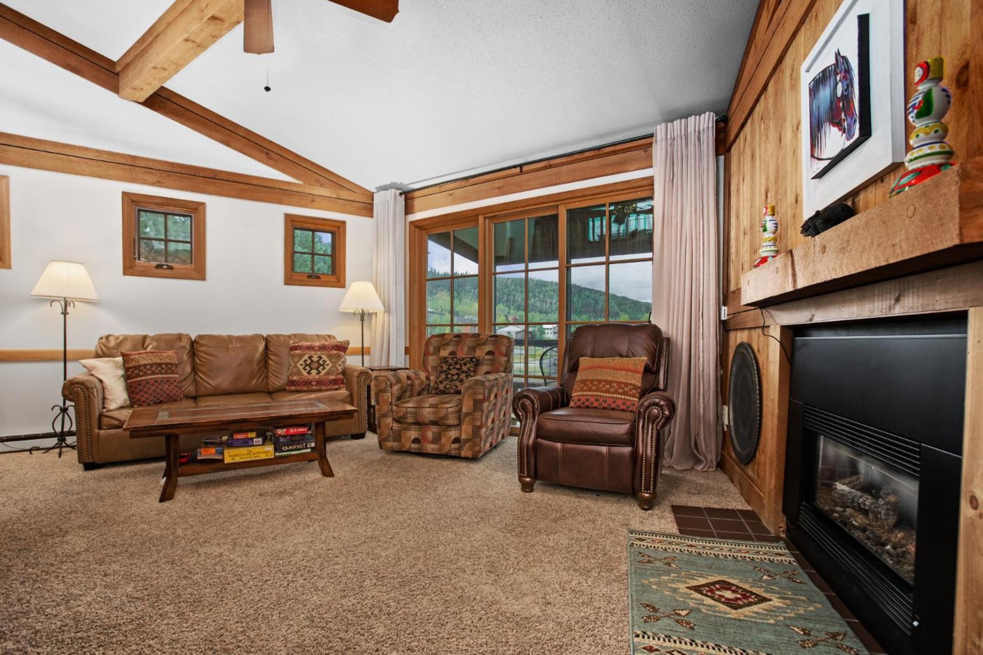 Hot Tub, Loft with Balcony, Great Views, 2 Bedrooms, 30 Plus Night Rentals Welcome view 4