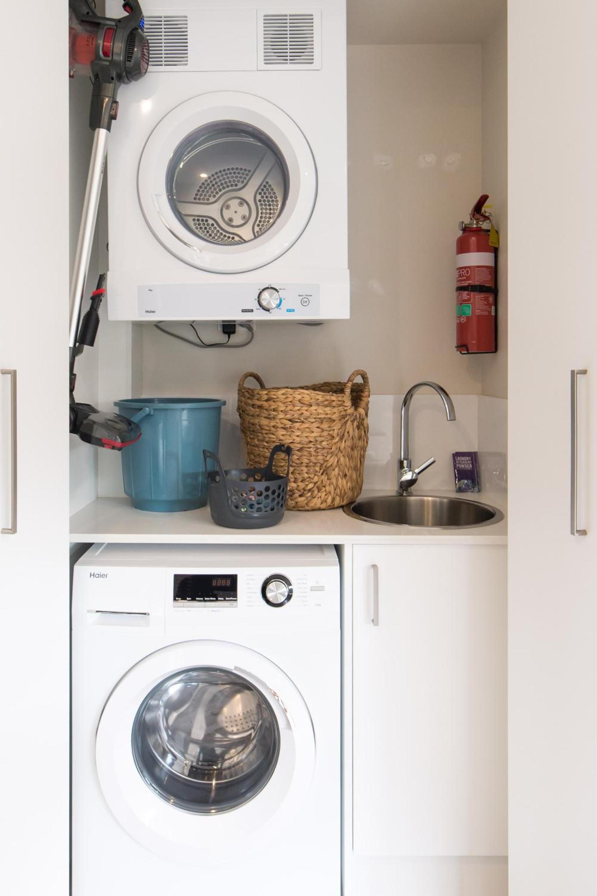 2BR 2bath townhouse in Garran