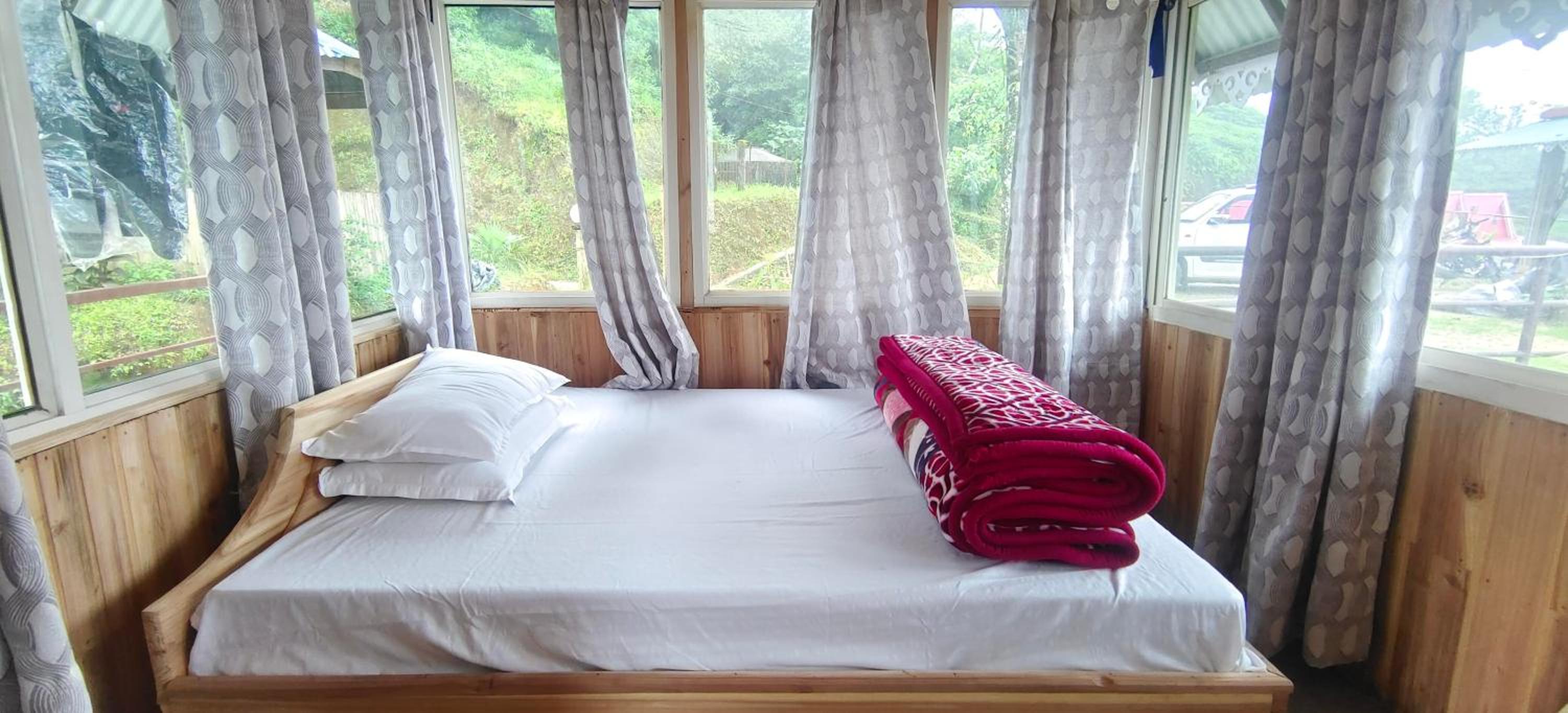 Zero Points TheLaure Cottage view 2