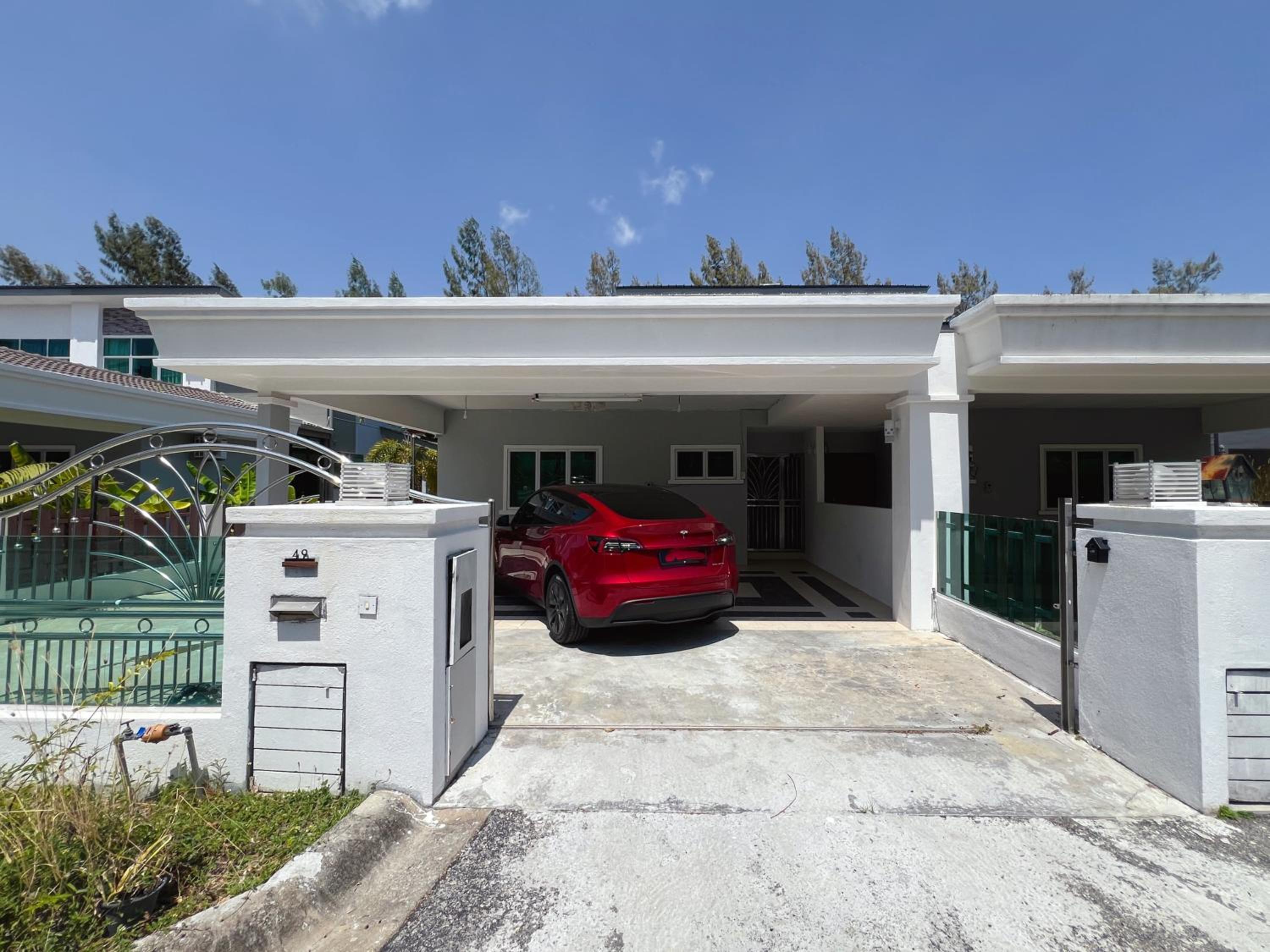 Monochrome Marina Island Pangkor Villa for 14pax photo 1