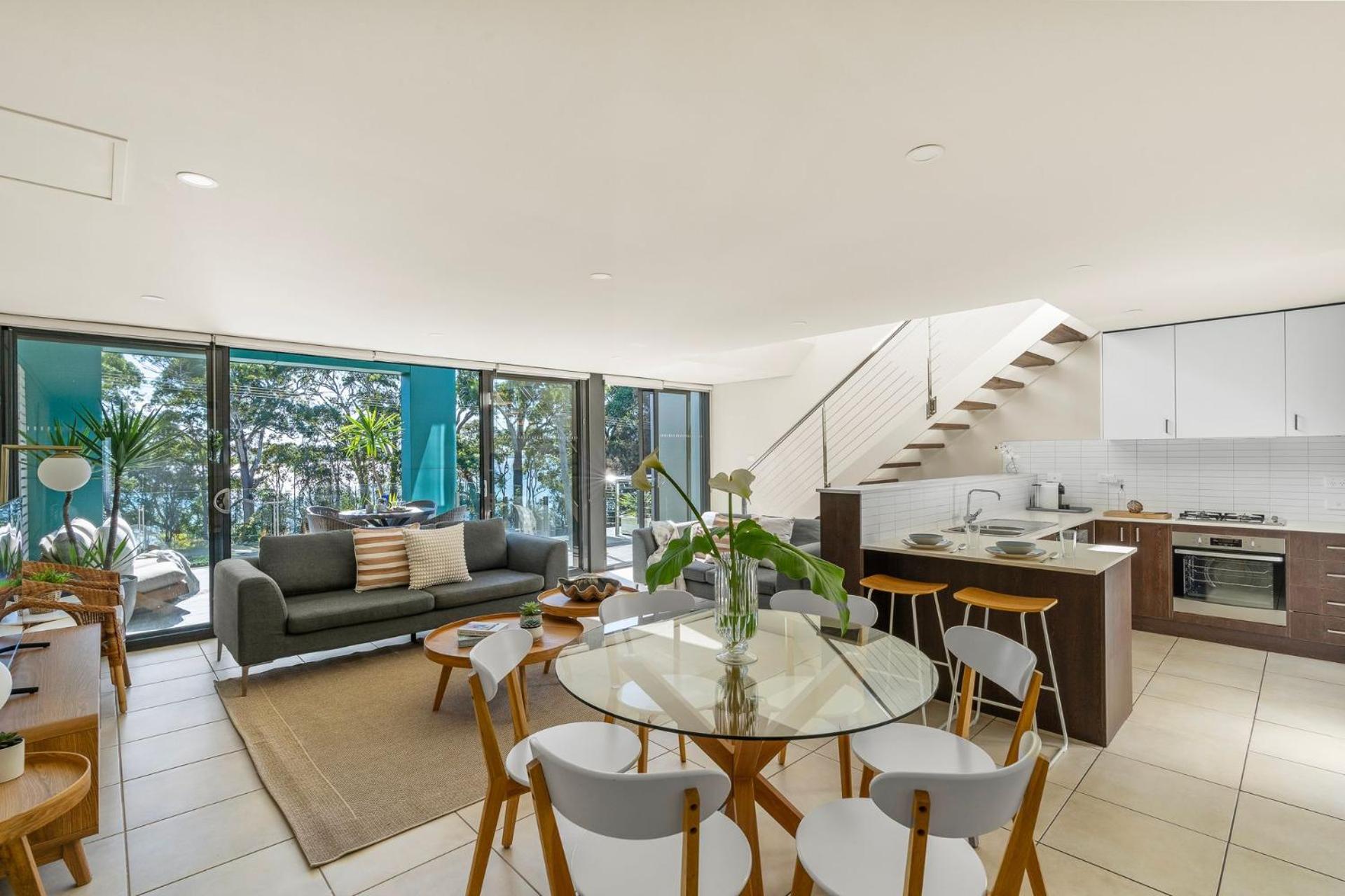 Bay Breeze - 3BR apt in the heart of Huskisson view 2