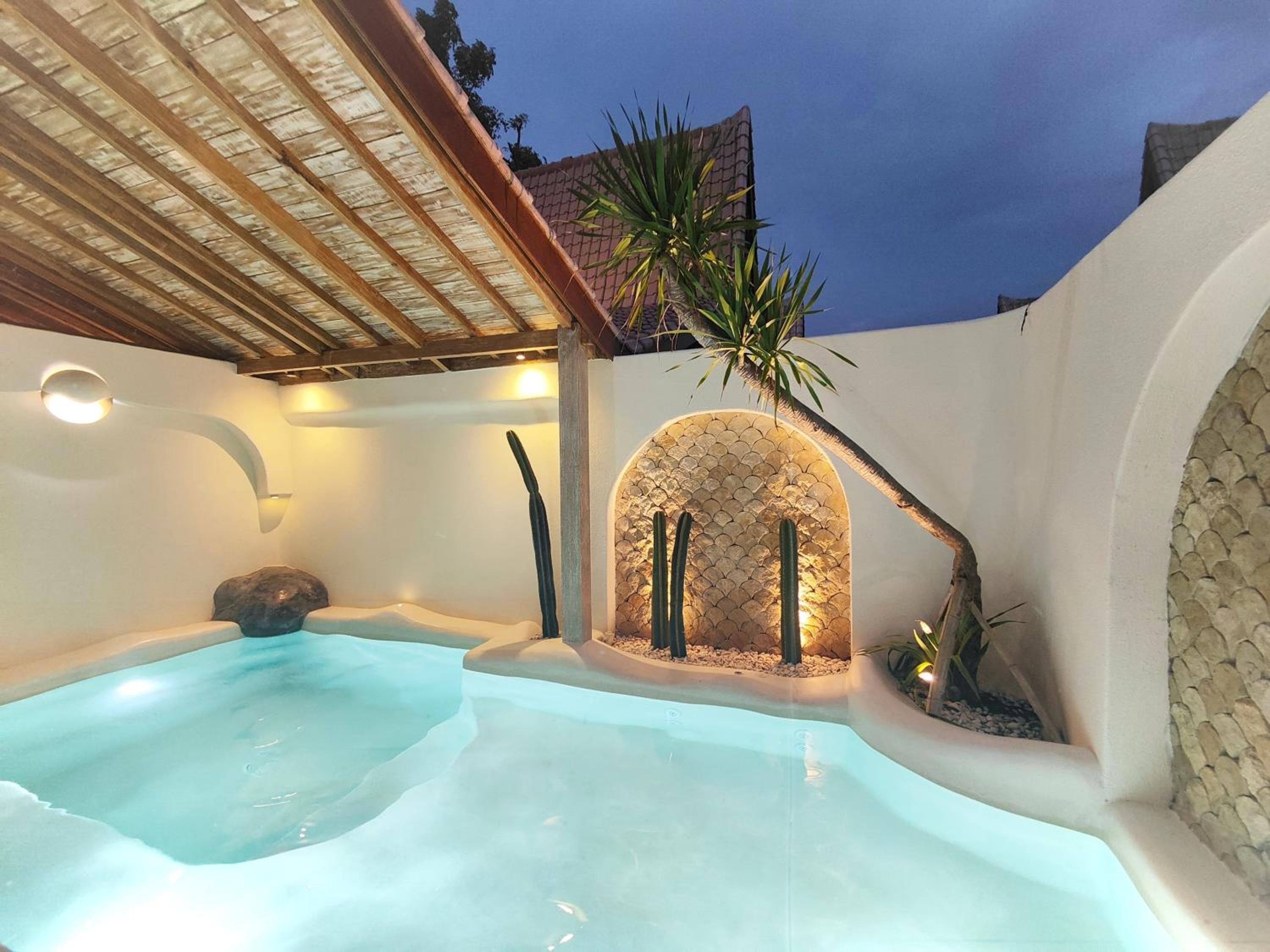 Kaleydo Villas