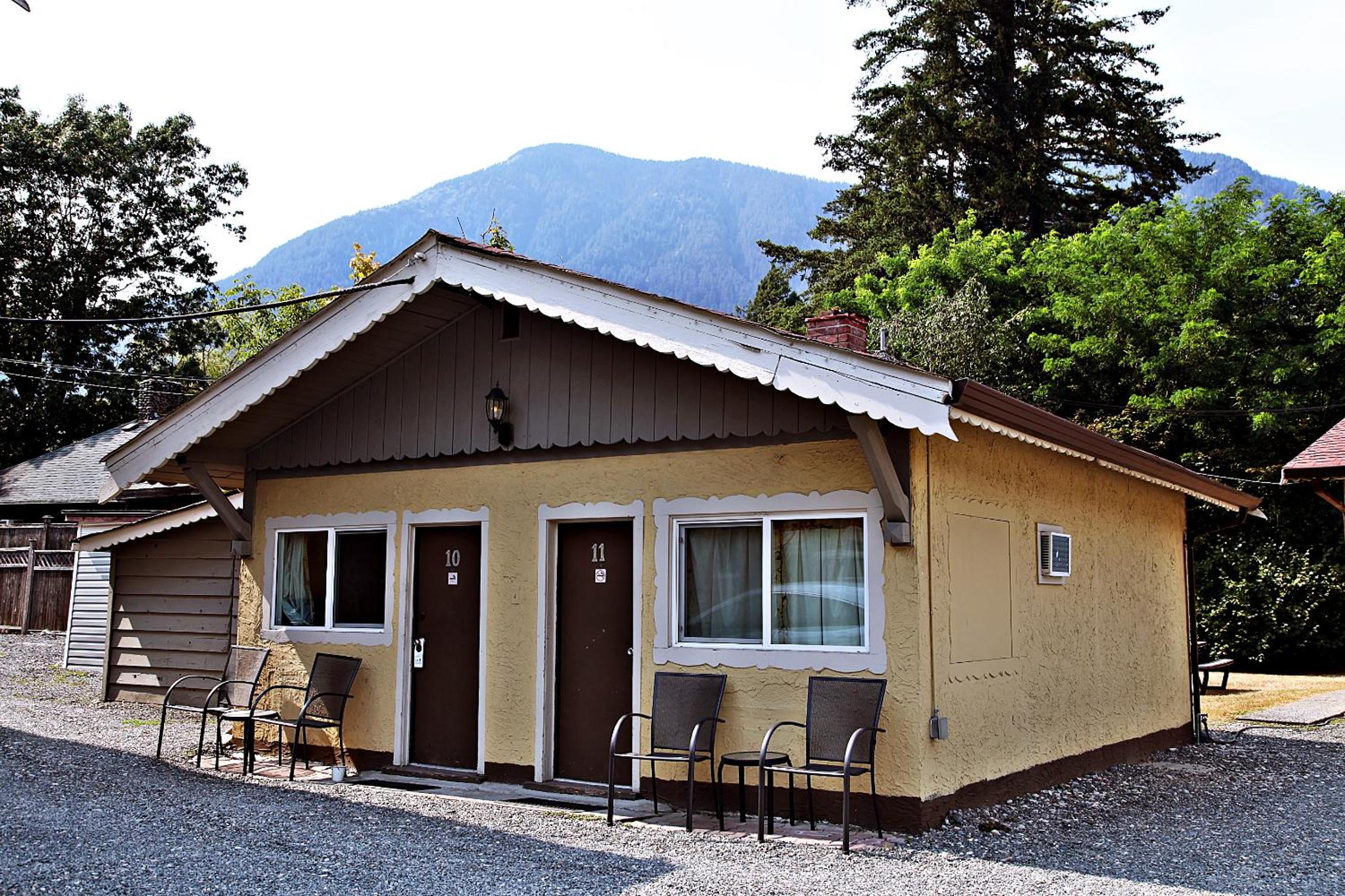 Richca Chalets Resort