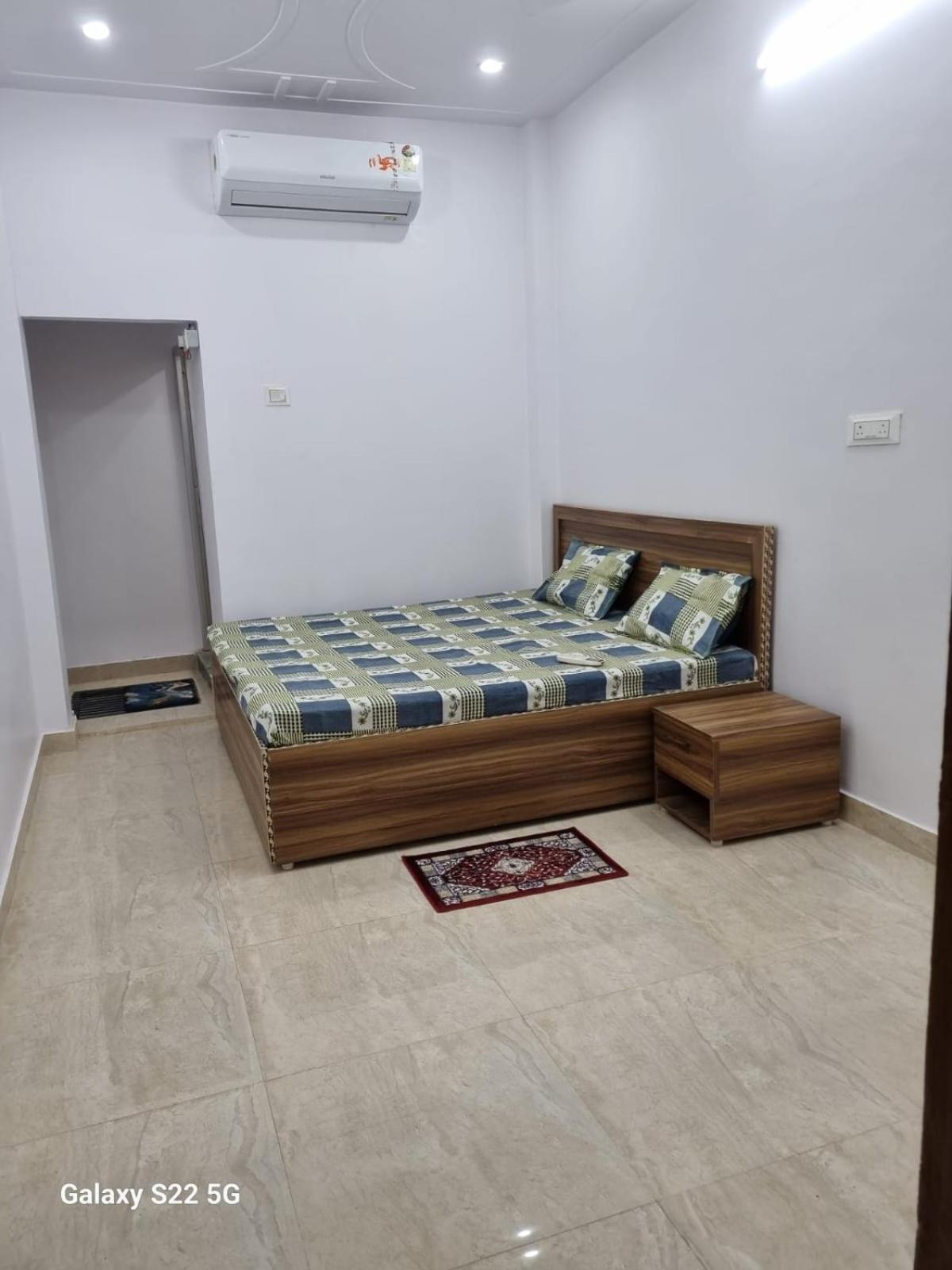 Shree krishna home stay