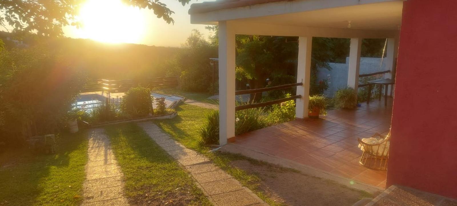 La Casita de Agua de Oro - Image 1