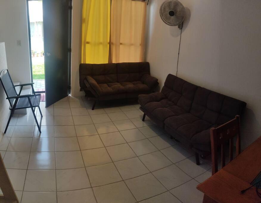 Casa en privada con alberca Jiutepec Centro view 4