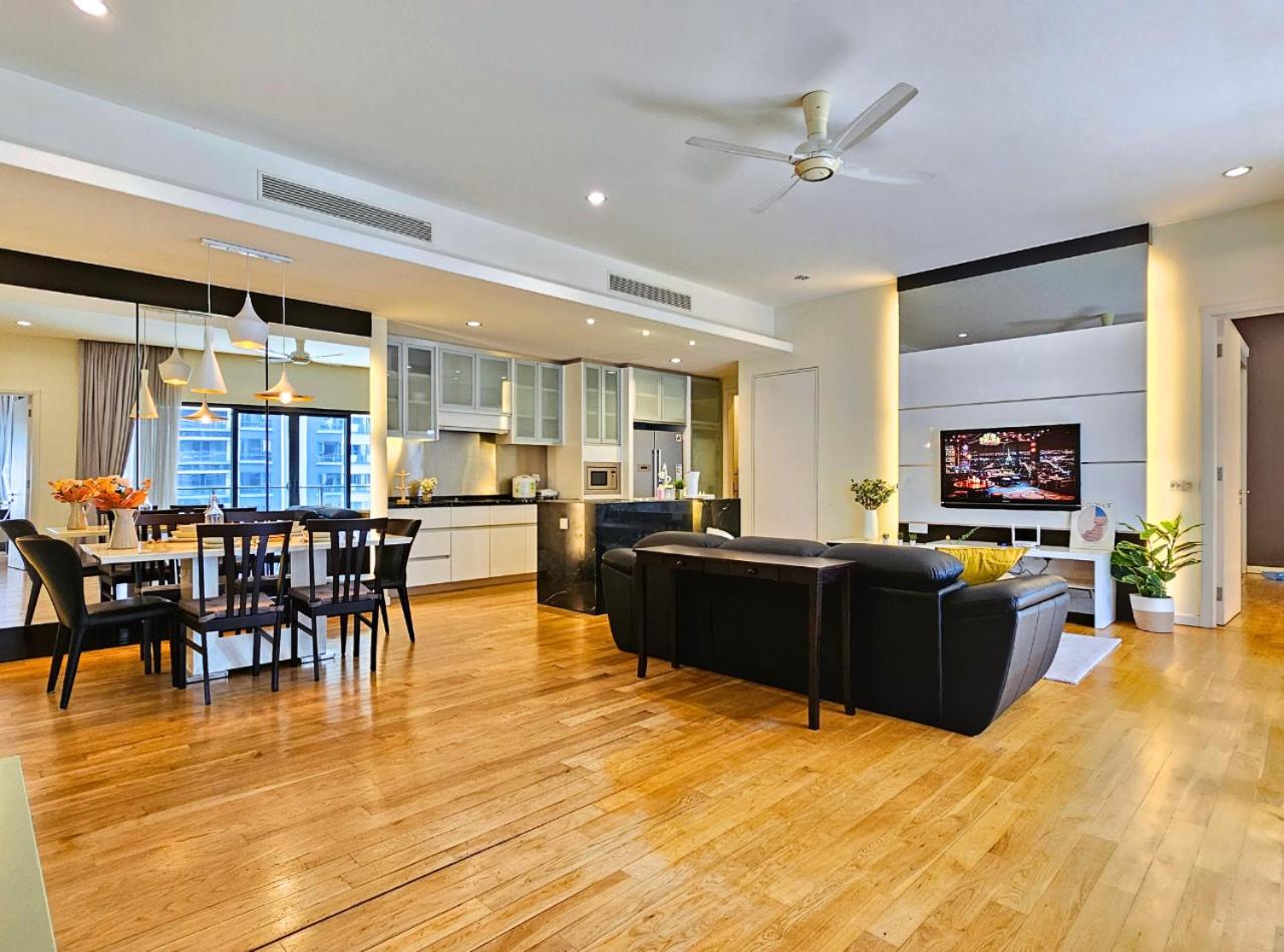 St Mary KLCC Luxury 3BR High End Residence 7min Walk to Pavilion and Bukit Bintang by Cloud Host