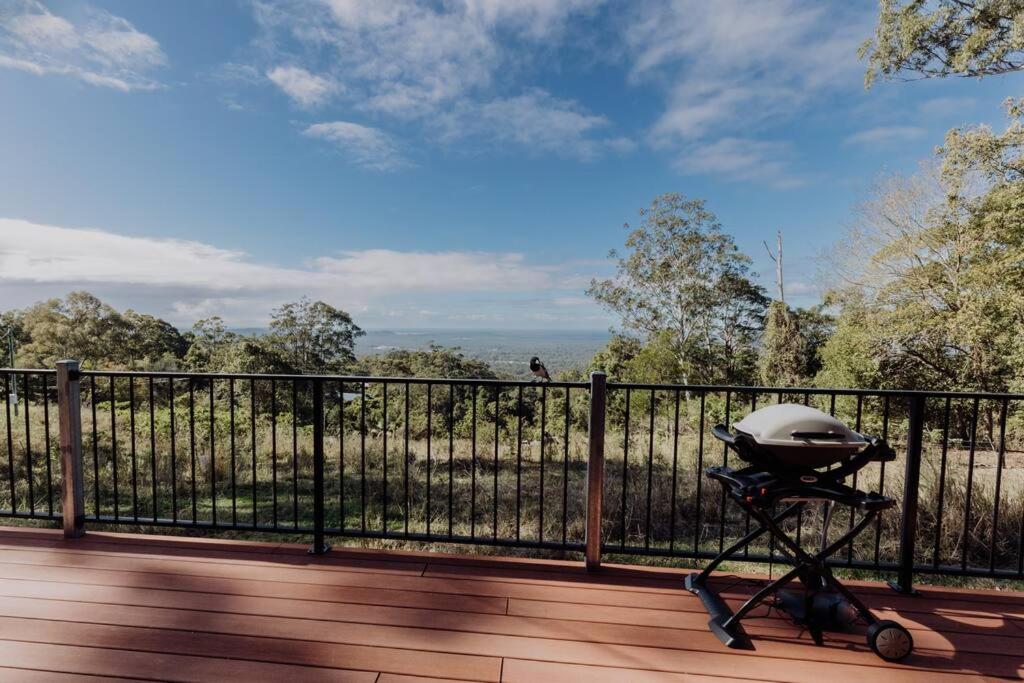 Acreage property, pet friendly, outdoor campfire