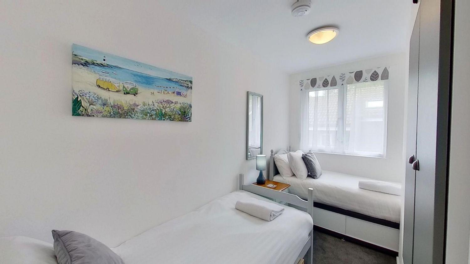 Sunny Coastal Stay Near Hayle & St Ives view 2