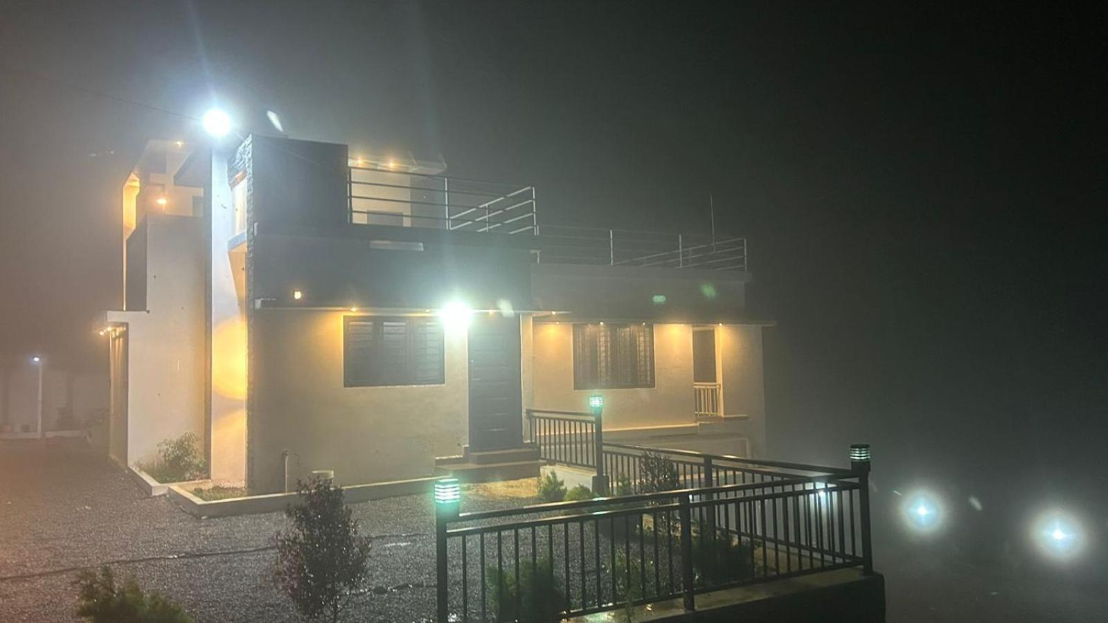 banjarahills resort and travels