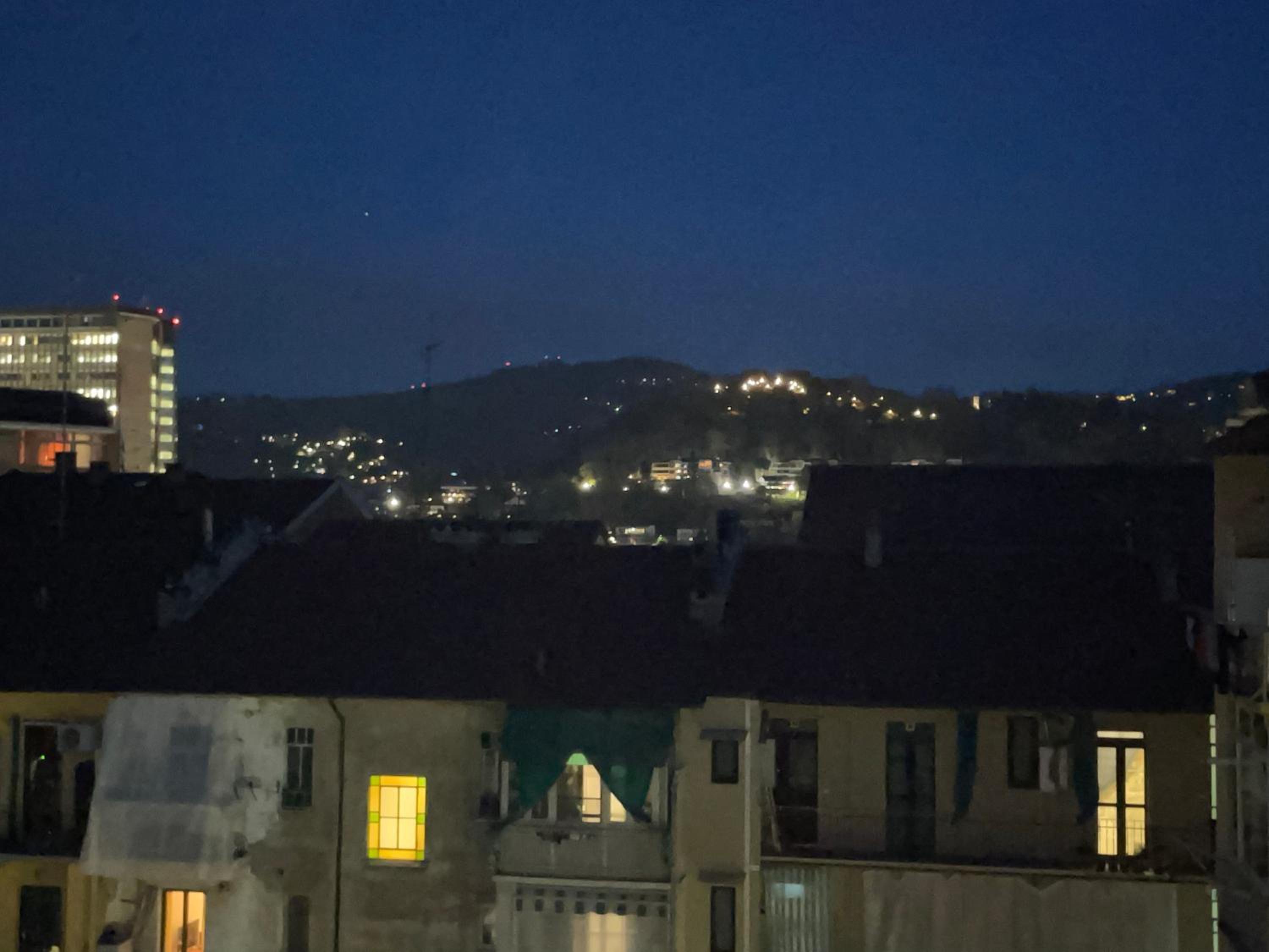 Golden House-Super View On Turin