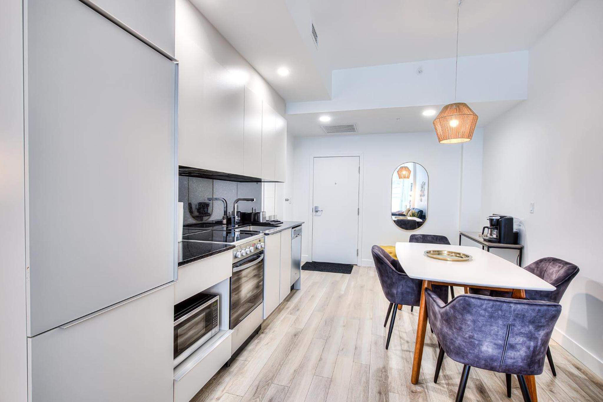 Executive Suite Corporate stays Heart of Downtown