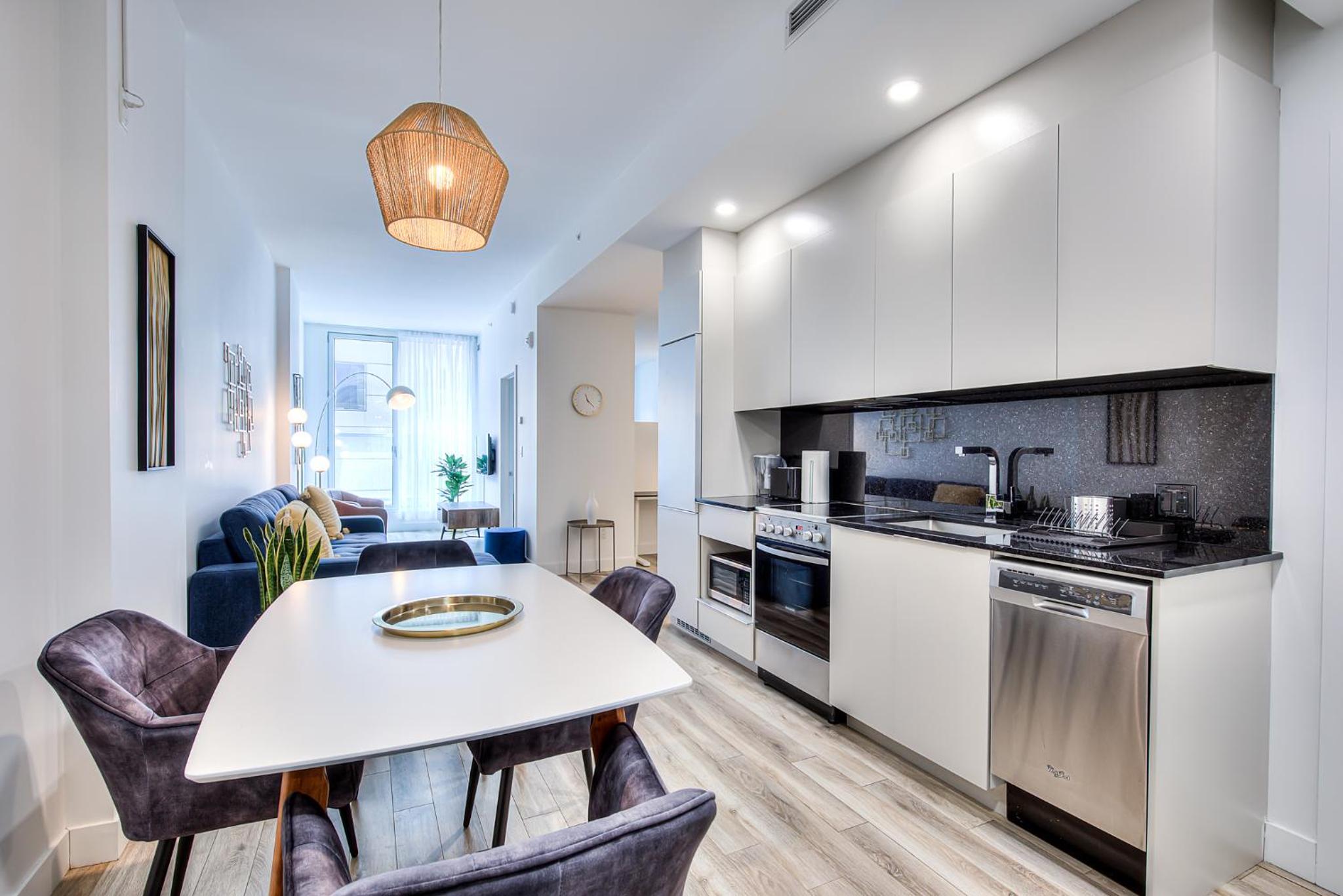 Executive Suite Corporate stays Heart of Downtown