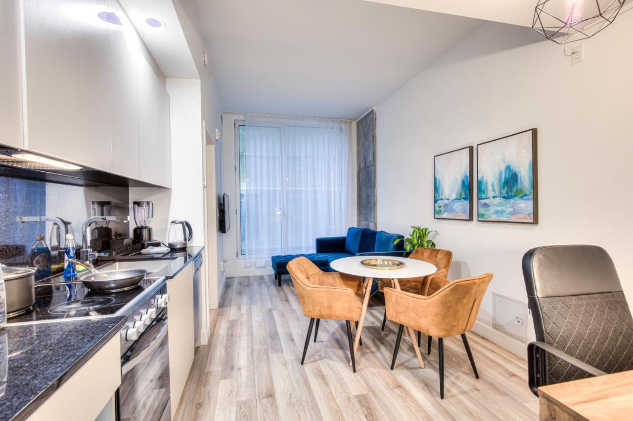 Executive Suite Corporate stays Heart of Downtown
