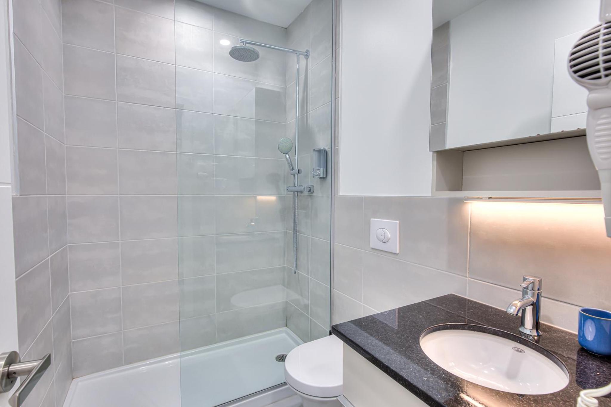 Executive Suite Corporate stays Heart of Downtown