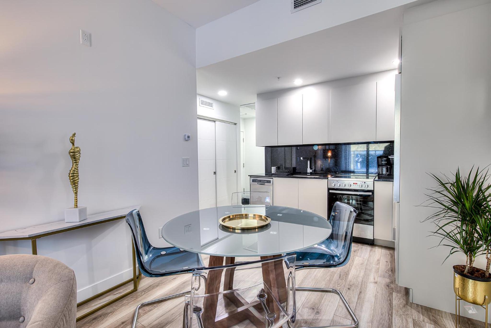 Executive Suite Corporate stays Heart of Downtown
