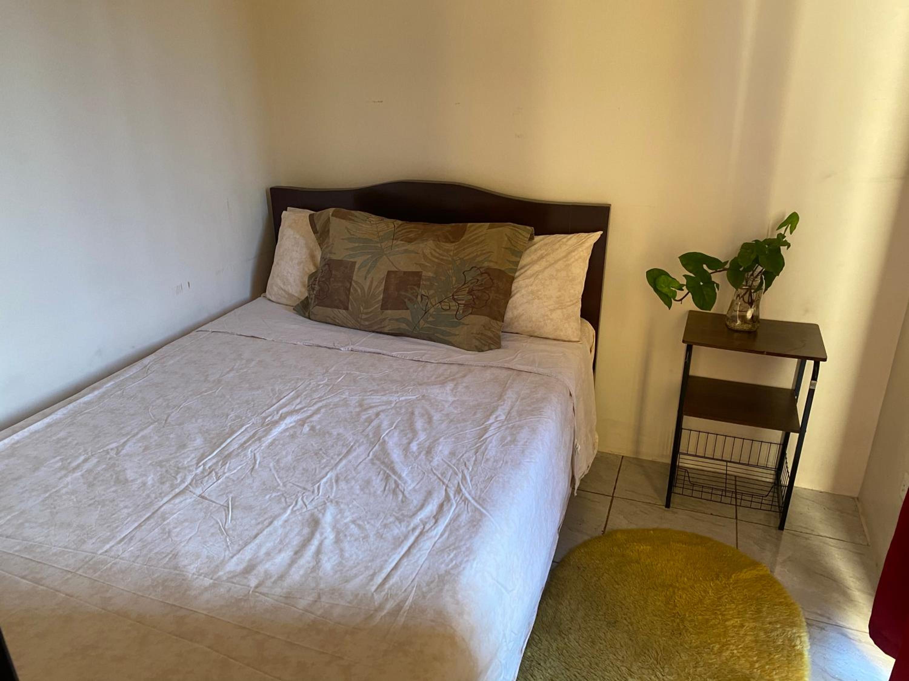 Nice, Cozy and close to All! CB8 view 5