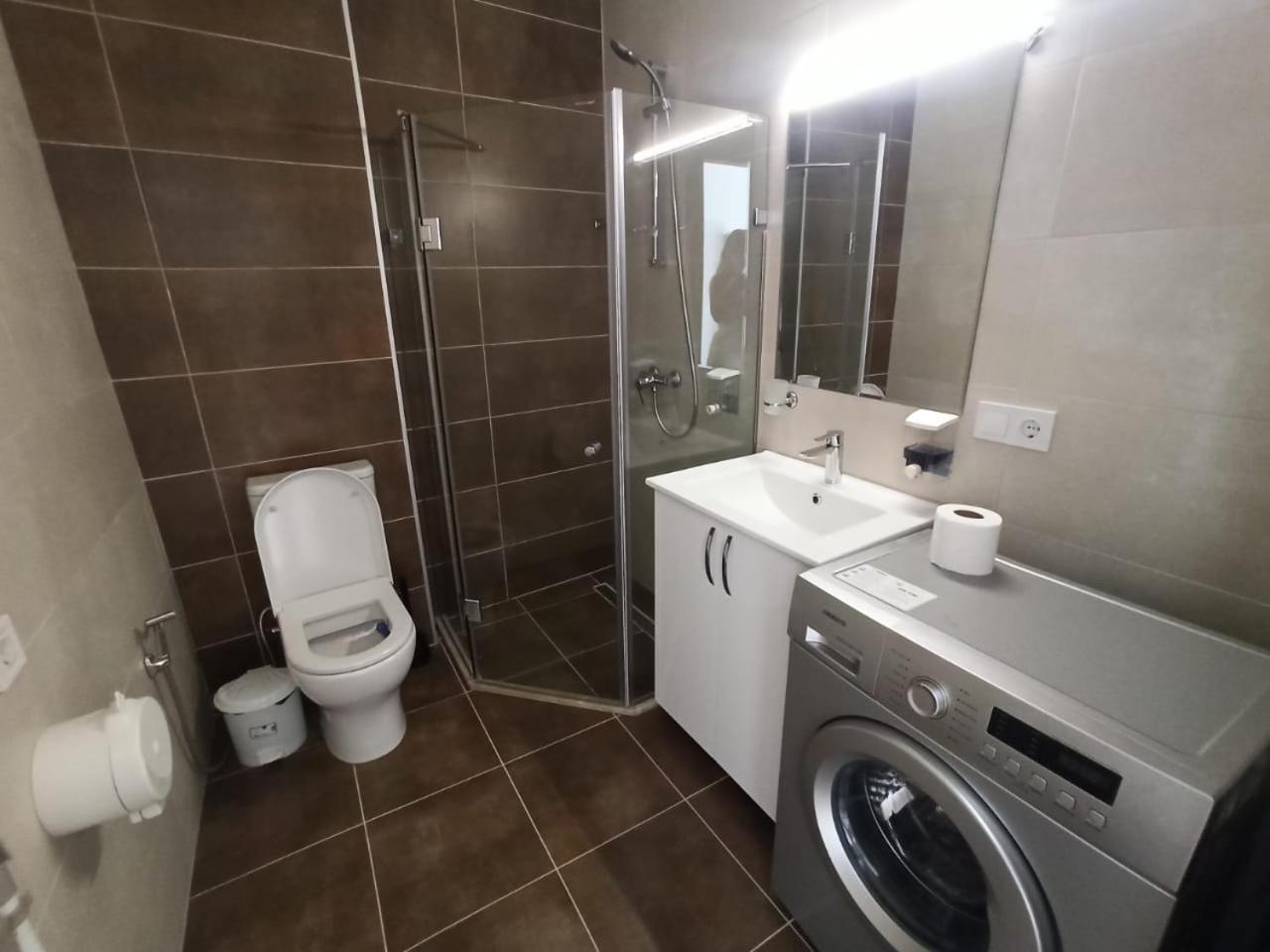 Sea View Apartment with Double Bed and swimming Pool
