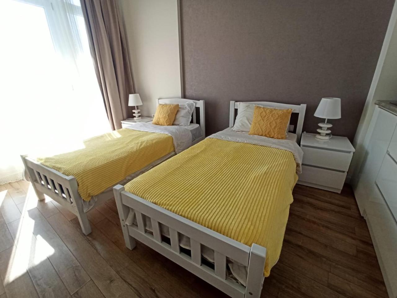 Sea View Apartment with Double Bed and swimming Pool