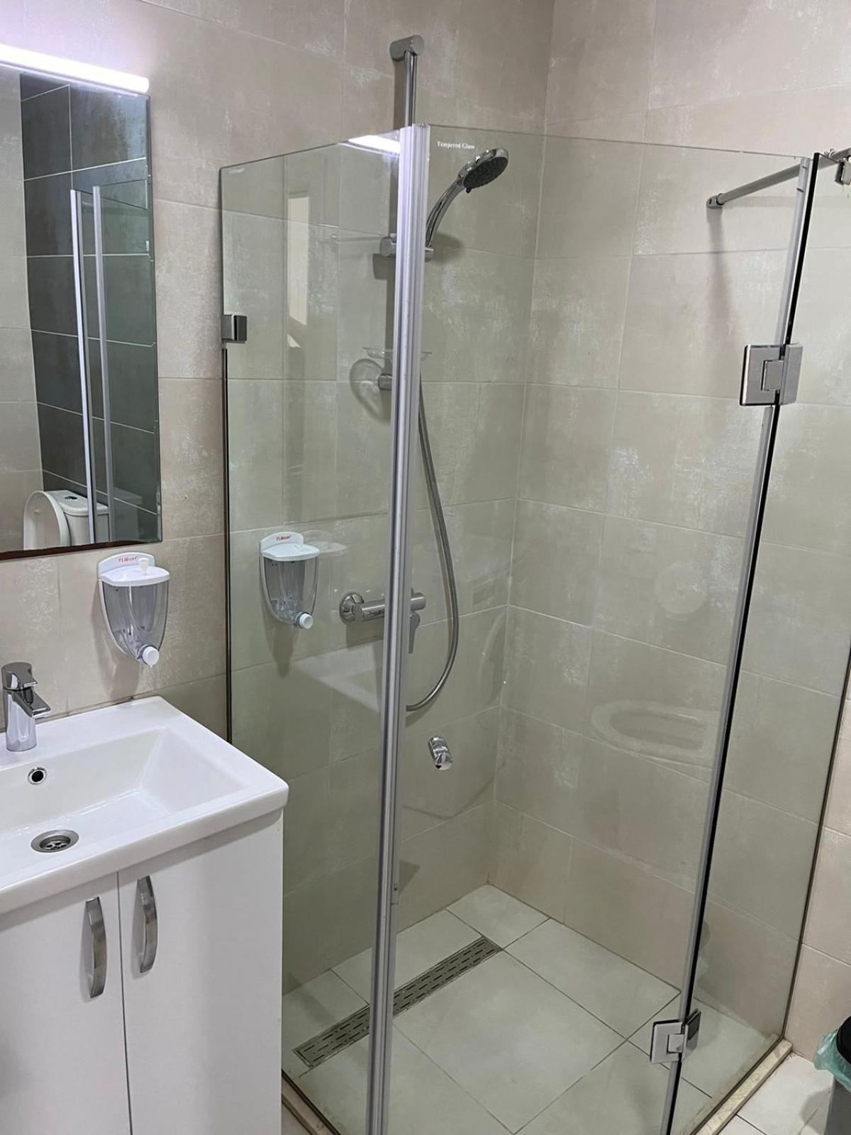 Sea View Apartment with Double Bed and swimming Pool