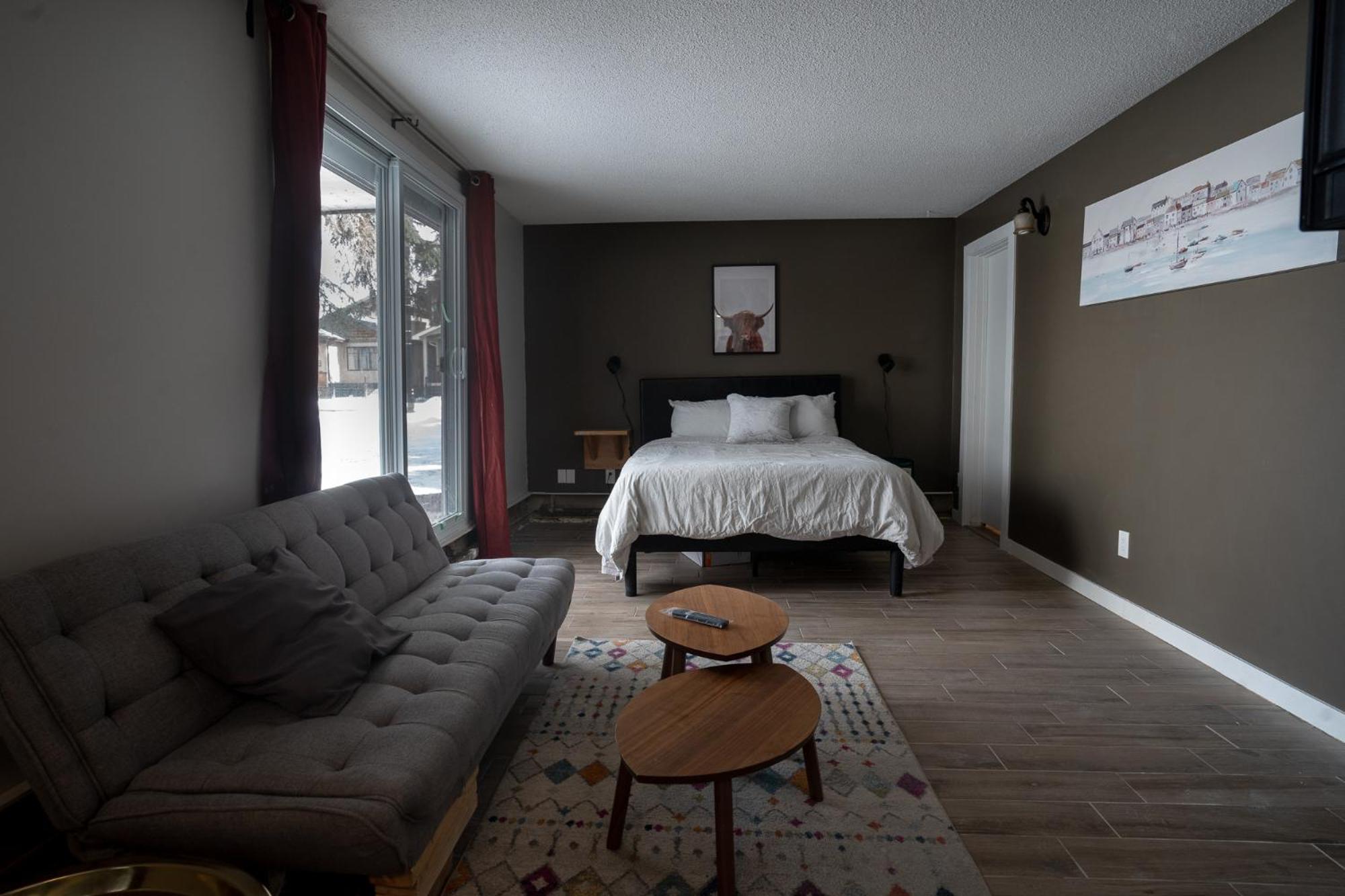 One Bedroom Condo Near Whyte Ave
