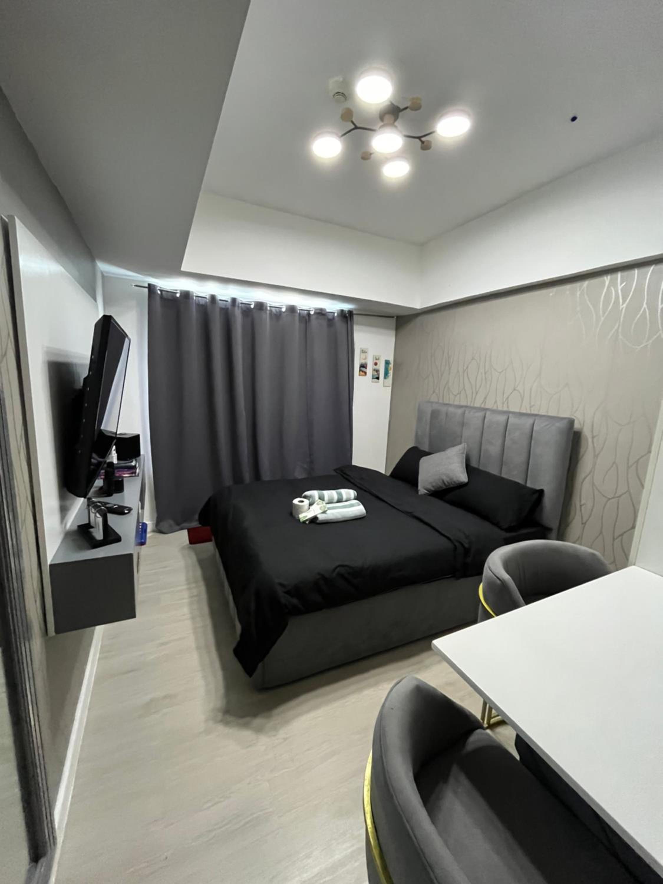 Cozy cool cabin at Azure north San Fernando Pampanga