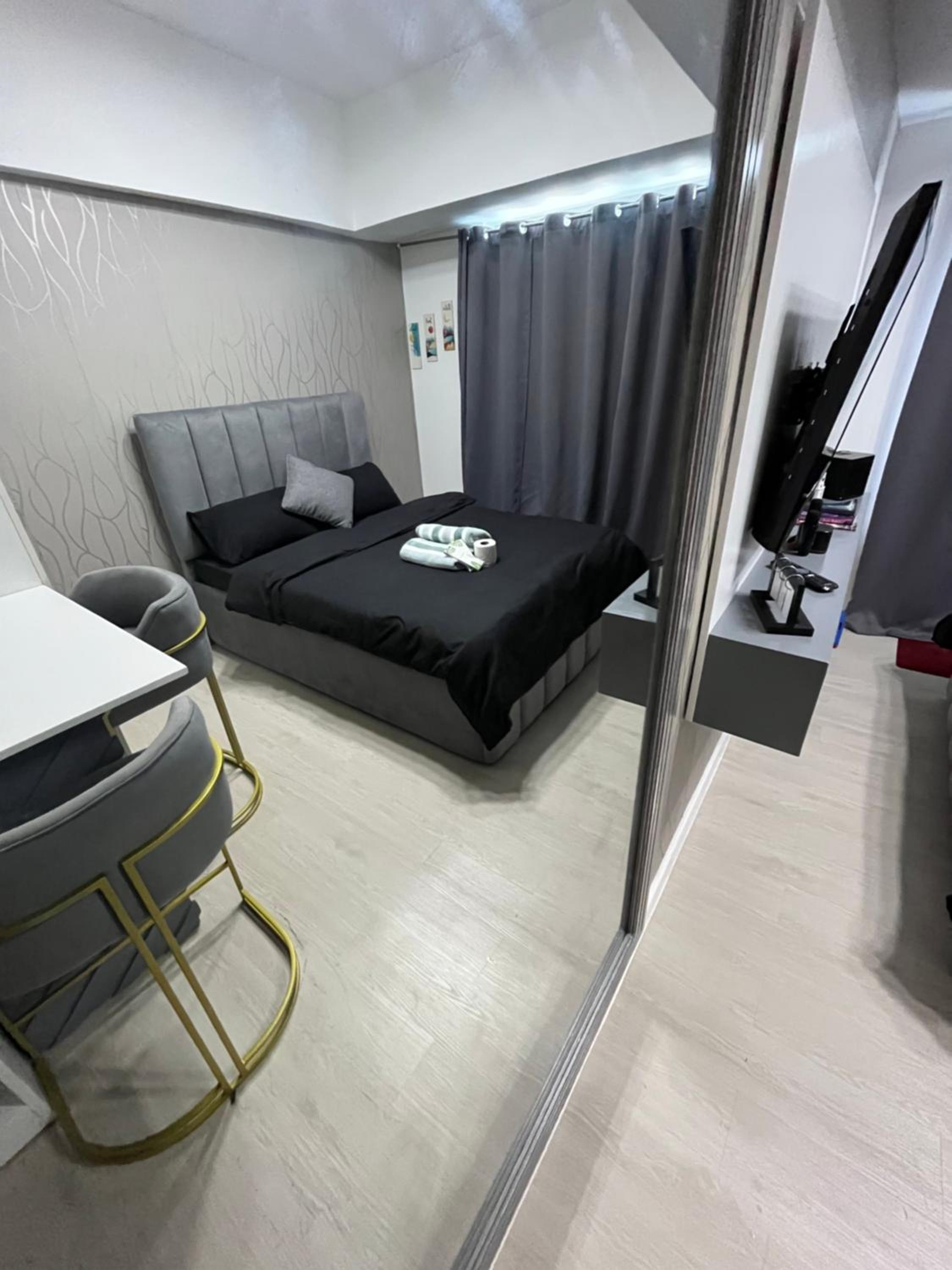 Cozy cool cabin at Azure north San Fernando Pampanga