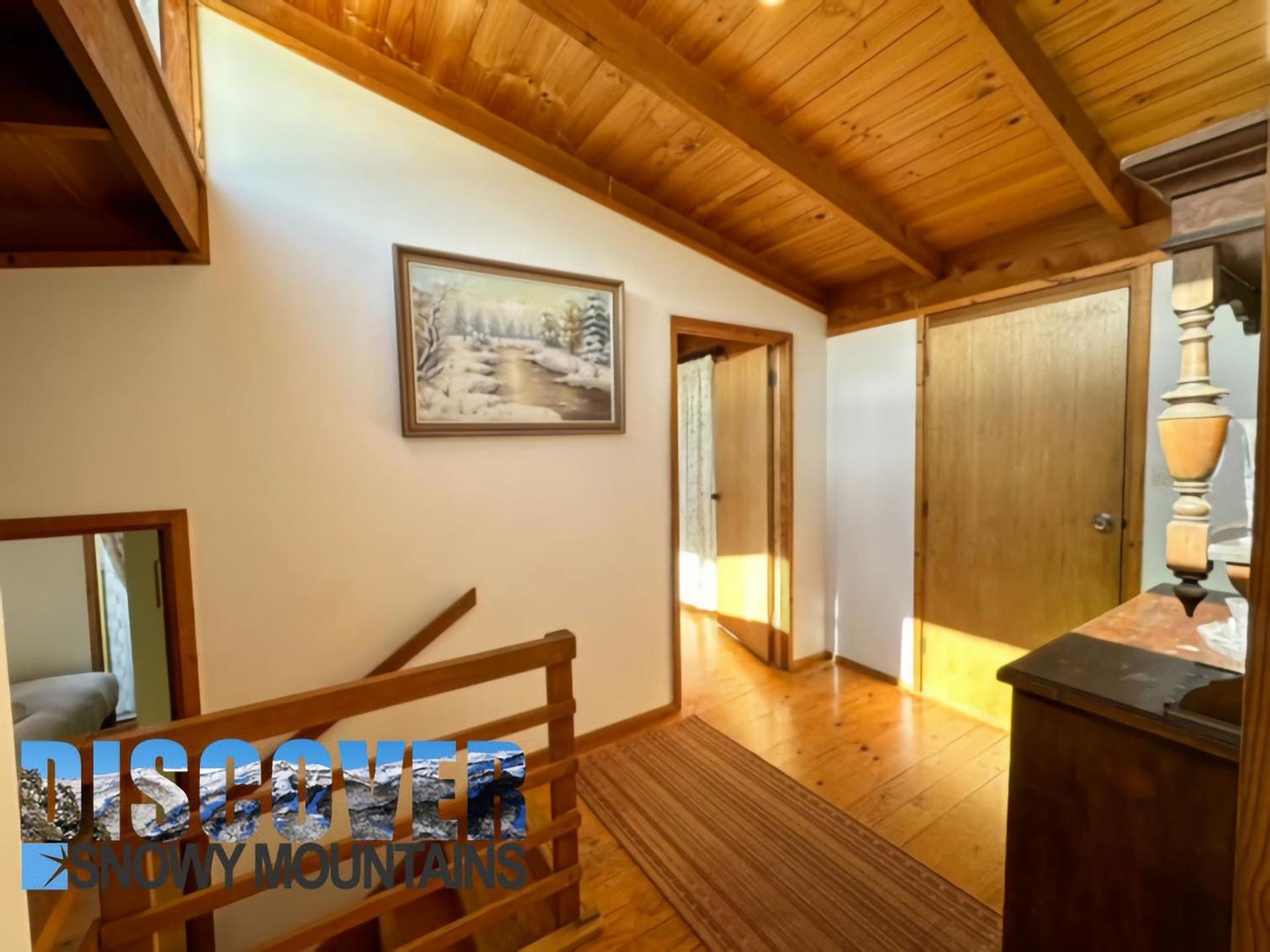 Currawong Cottage