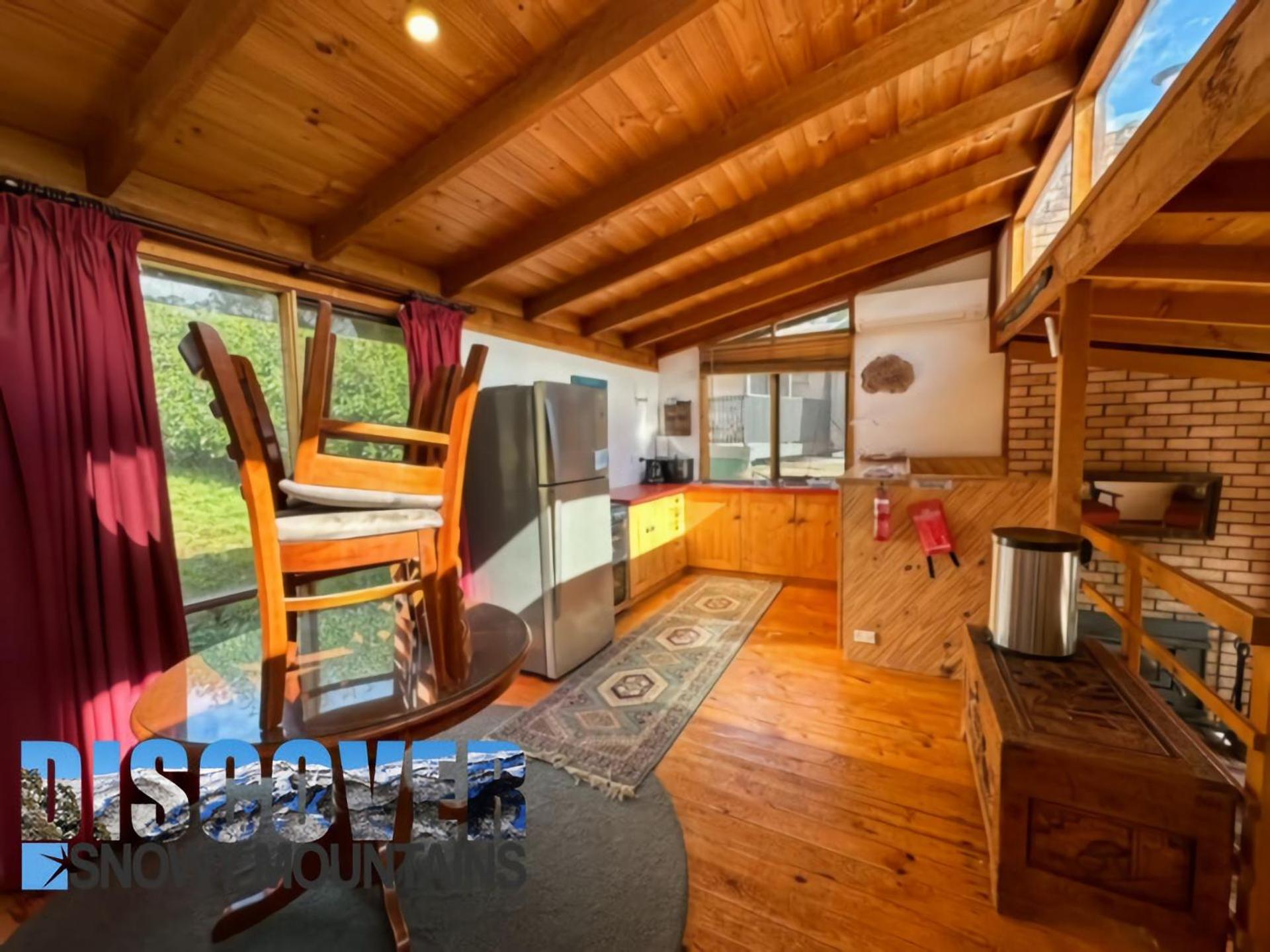 Currawong Cottage