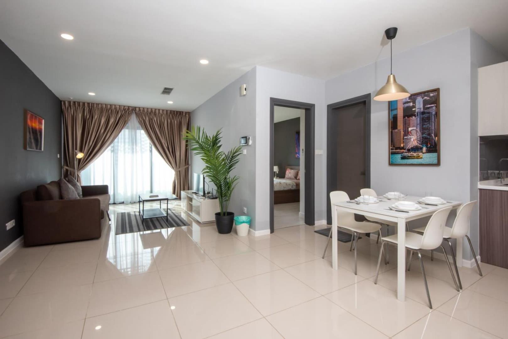 High Floor Suasana Suites 5 in JB City with WiFi