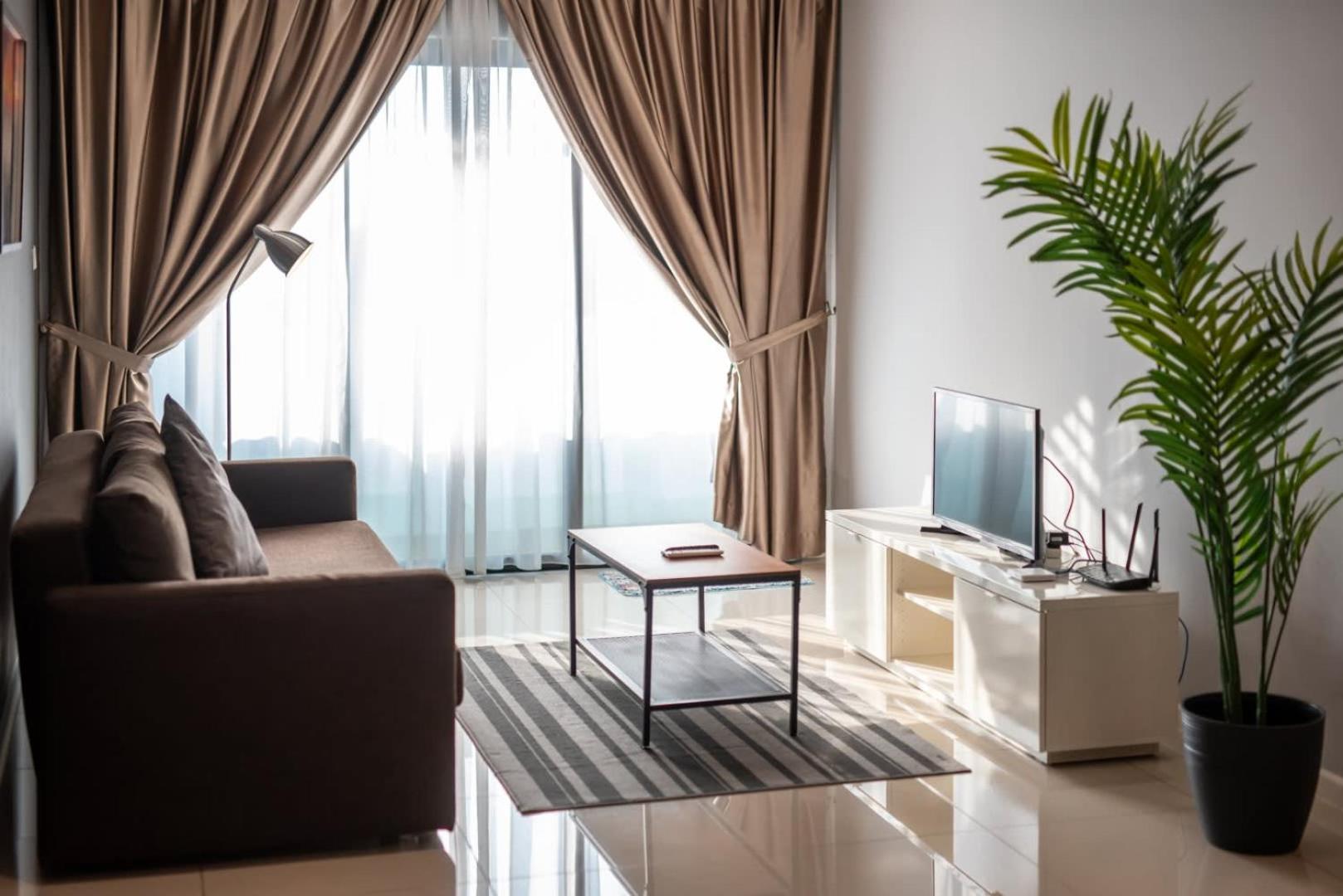 High Floor Suasana Suites 5 in JB City with WiFi