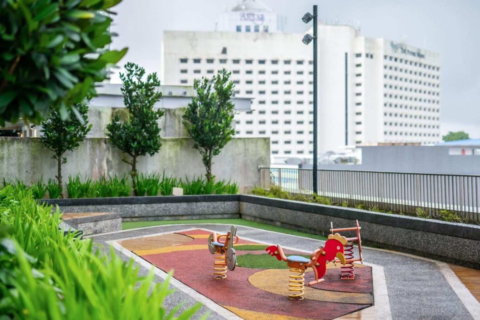 High Floor Suasana Suites 5 in JB City with WiFi
