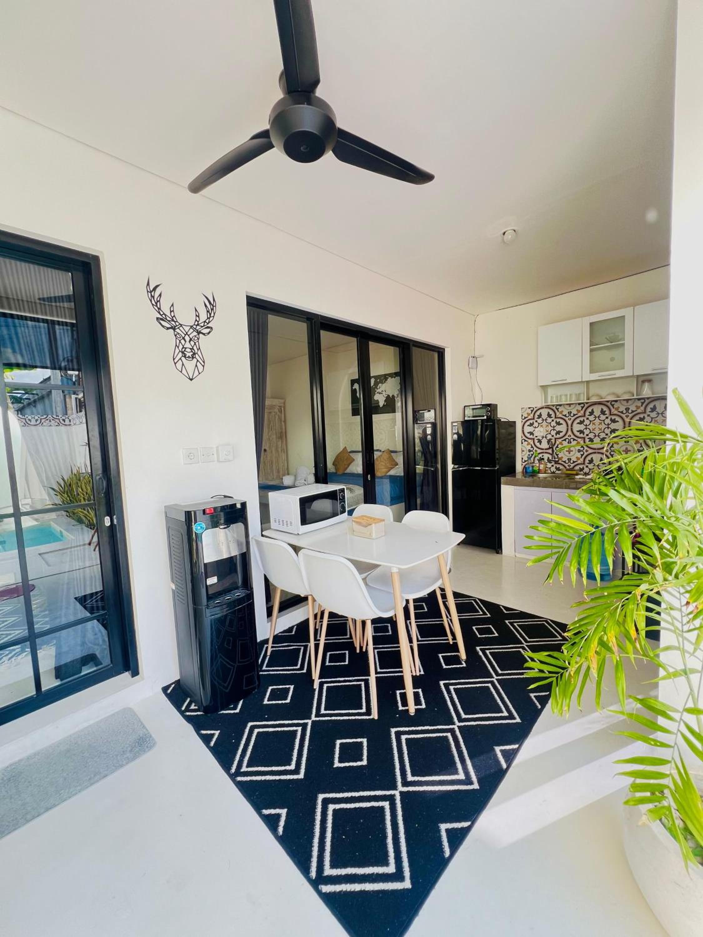 Villa Two Bedroom Mediterranean White House