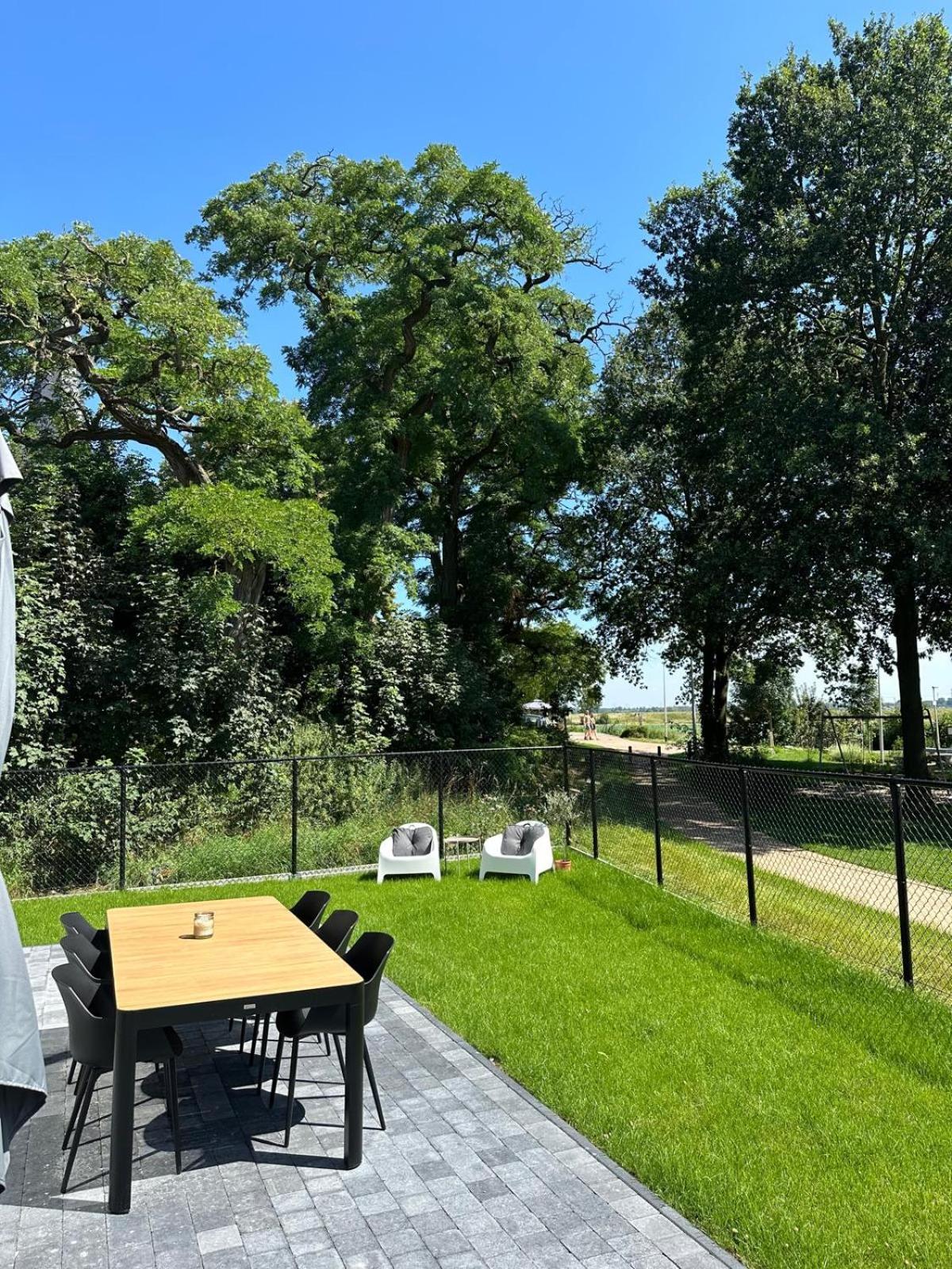 Vakantie aan de Maas - Vakantiewoning Neerhof