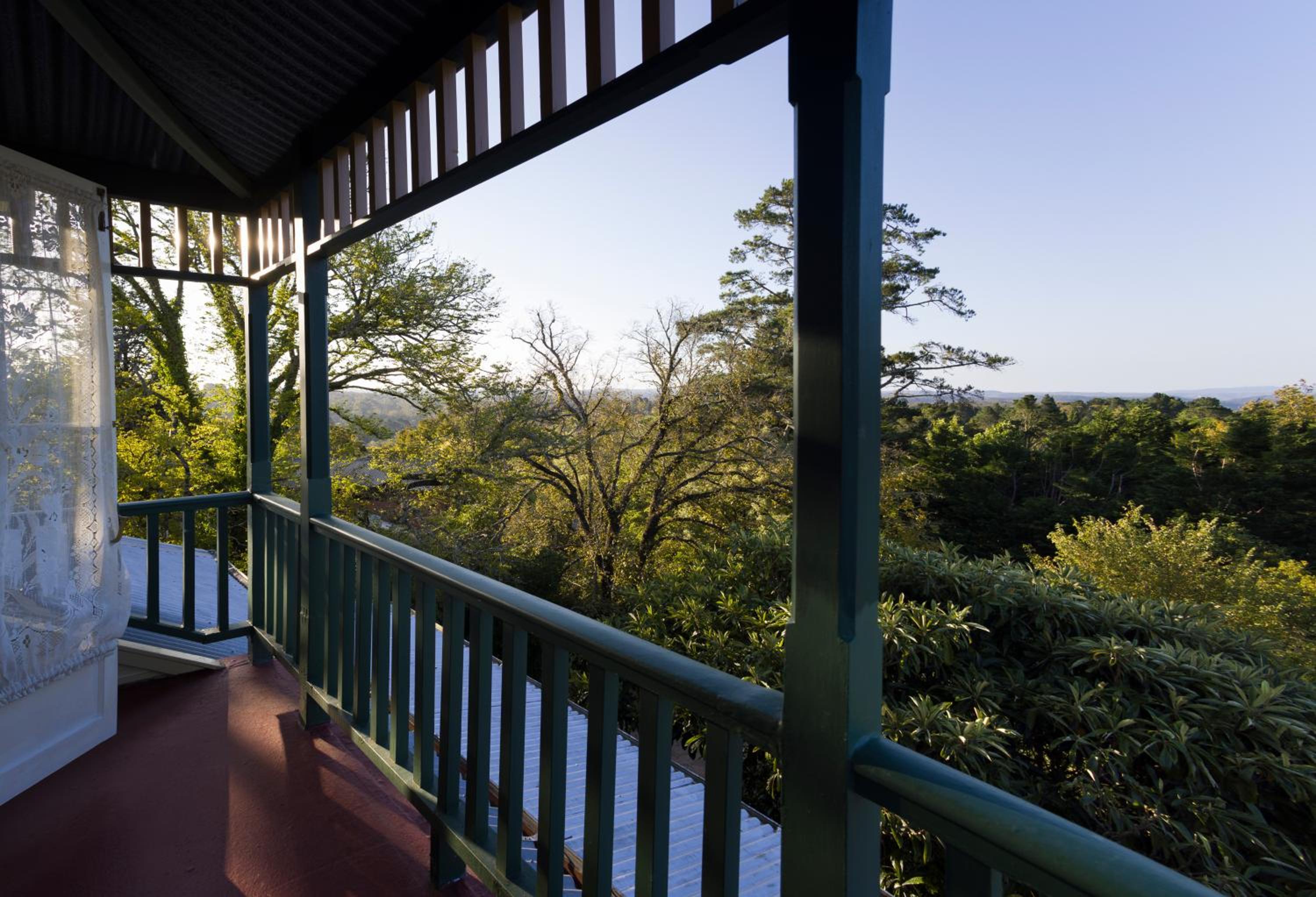 Leura House