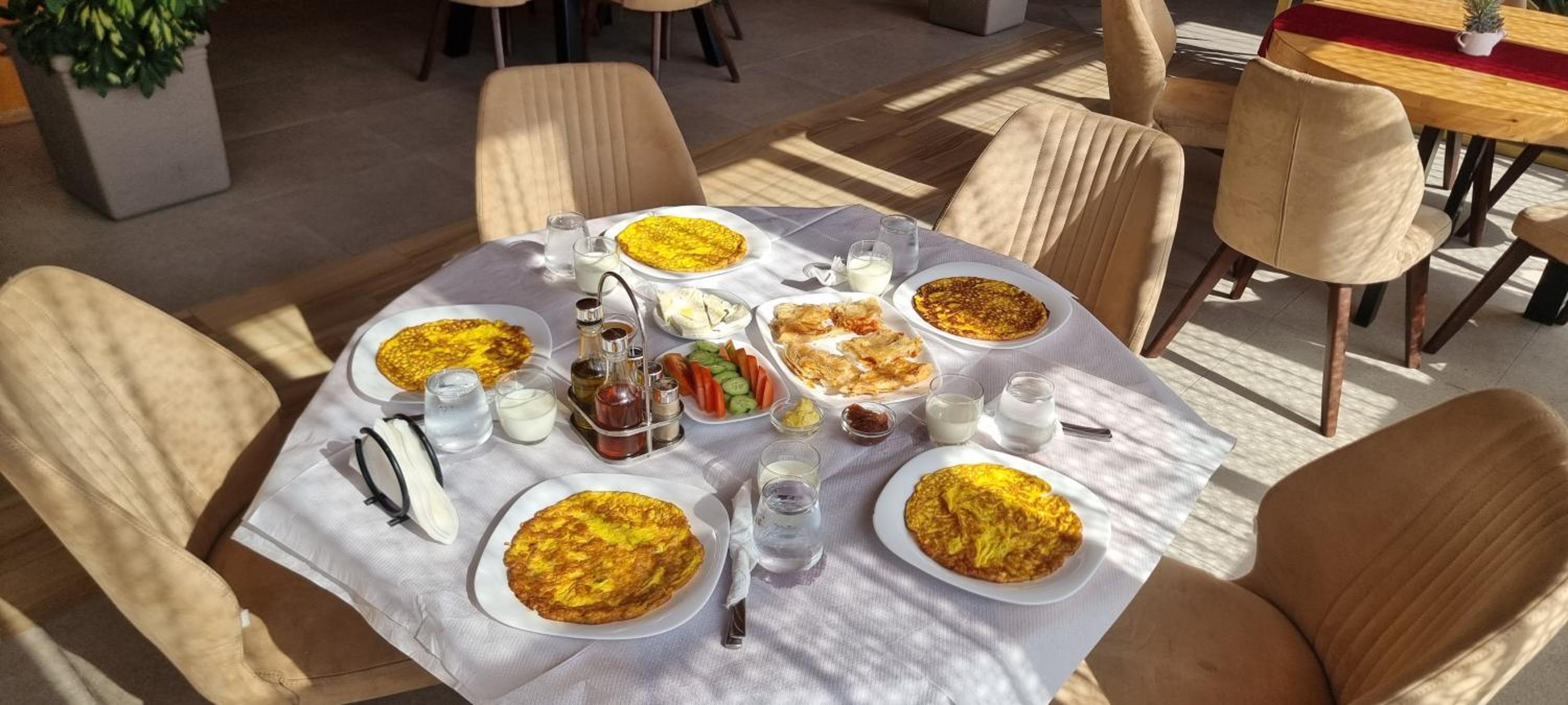 Salillari Guest house & Restaurant