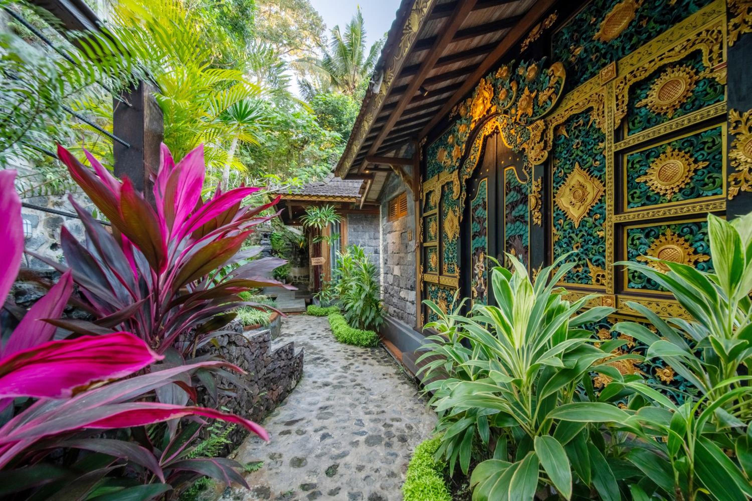 Parvati Retreat Villas view 3
