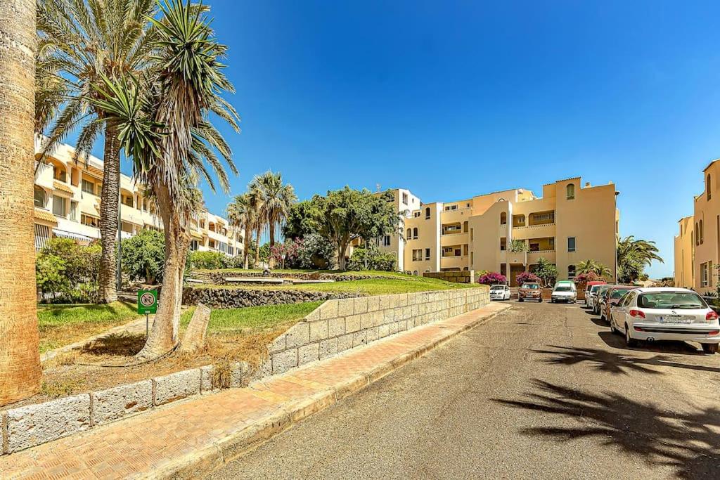 Ocean Breeze Apartments