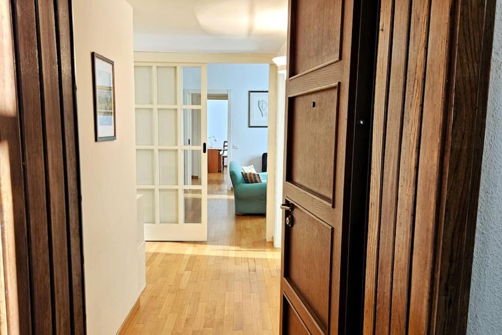 Corso Genova Apartment Urban Living in Milan