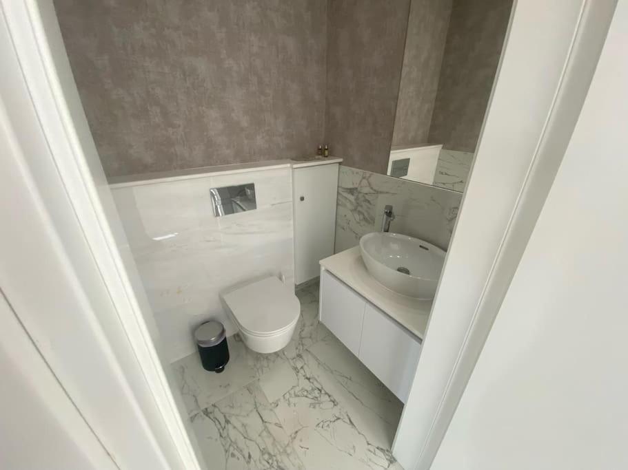 The Address -Beachfront 2 Bedroom Residence