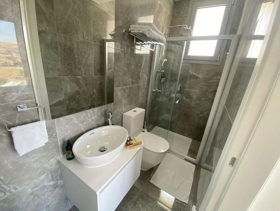 The Address -Beachfront 2 Bedroom Residence