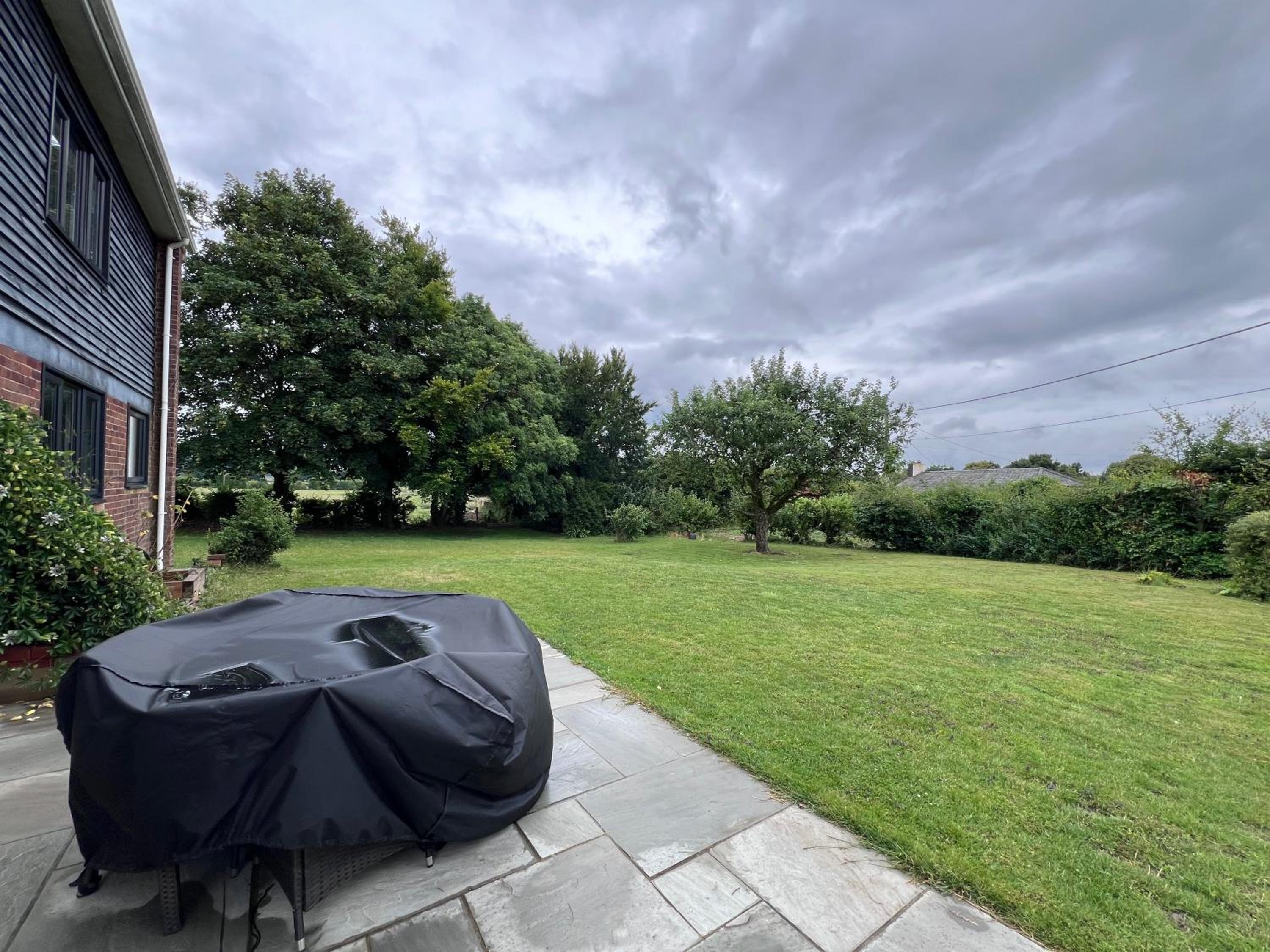 Kika's Country House Overlooking Fields view 4