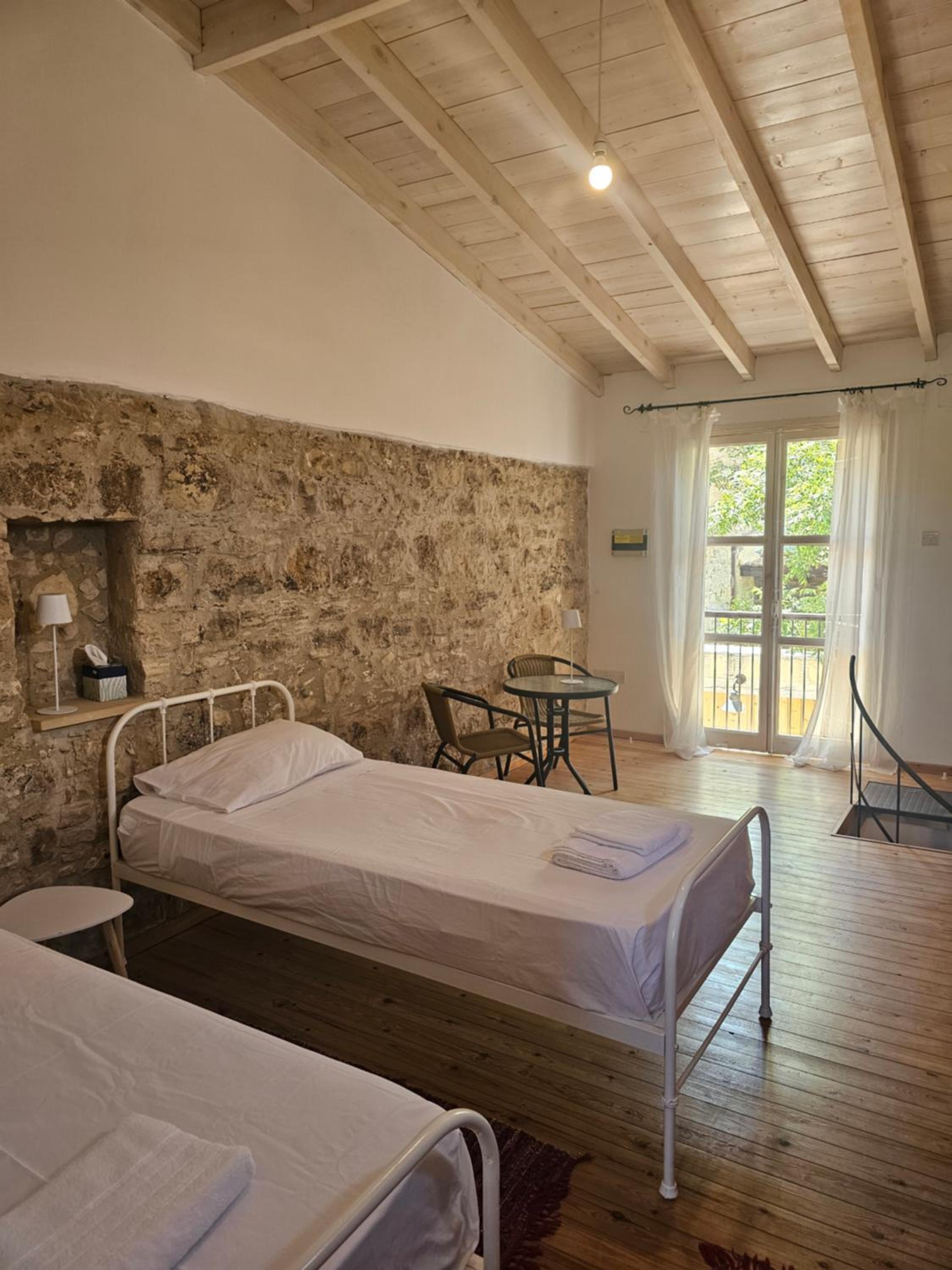 Lofou Maisonette