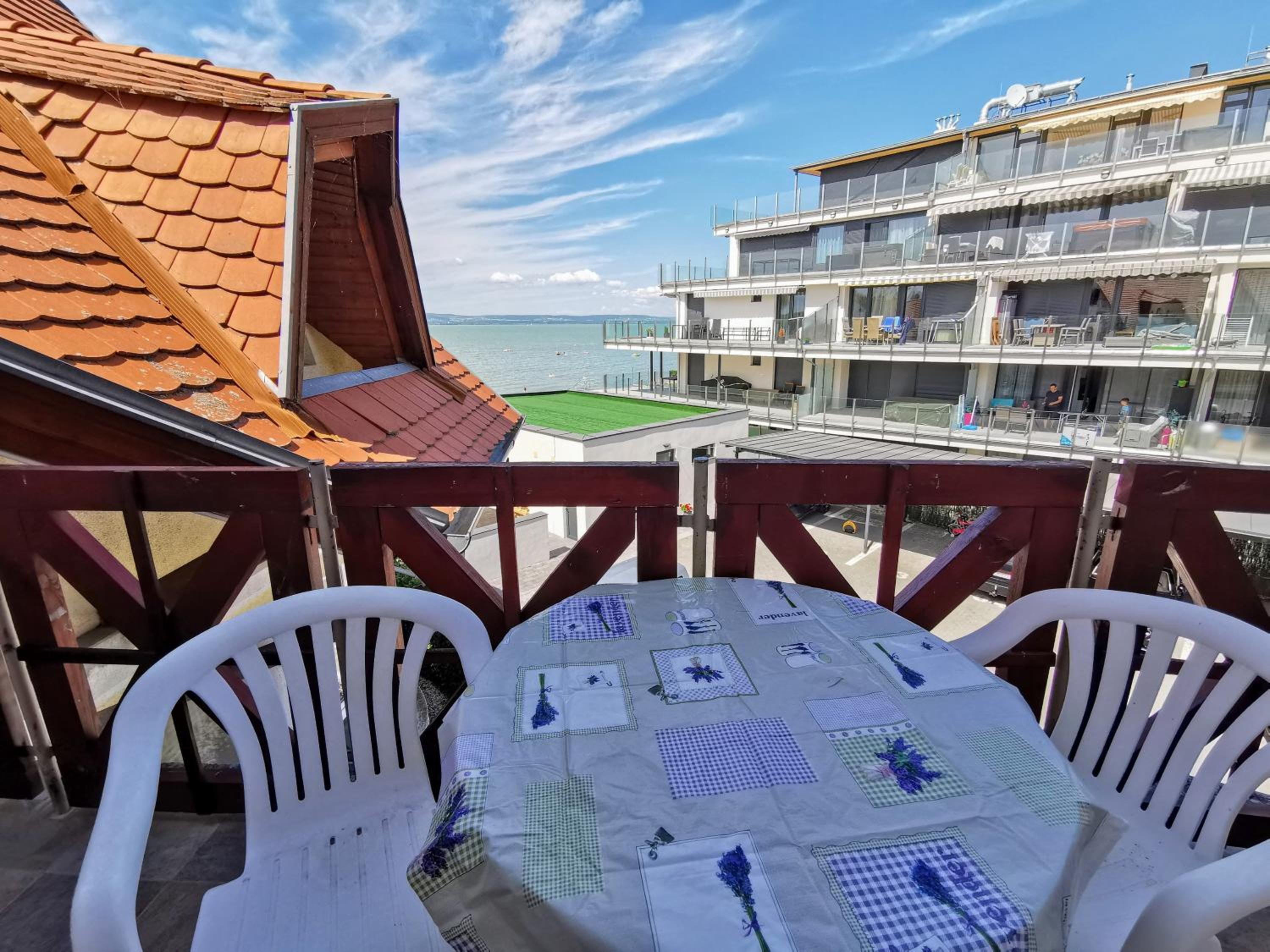 Lellepart Apartmanház
