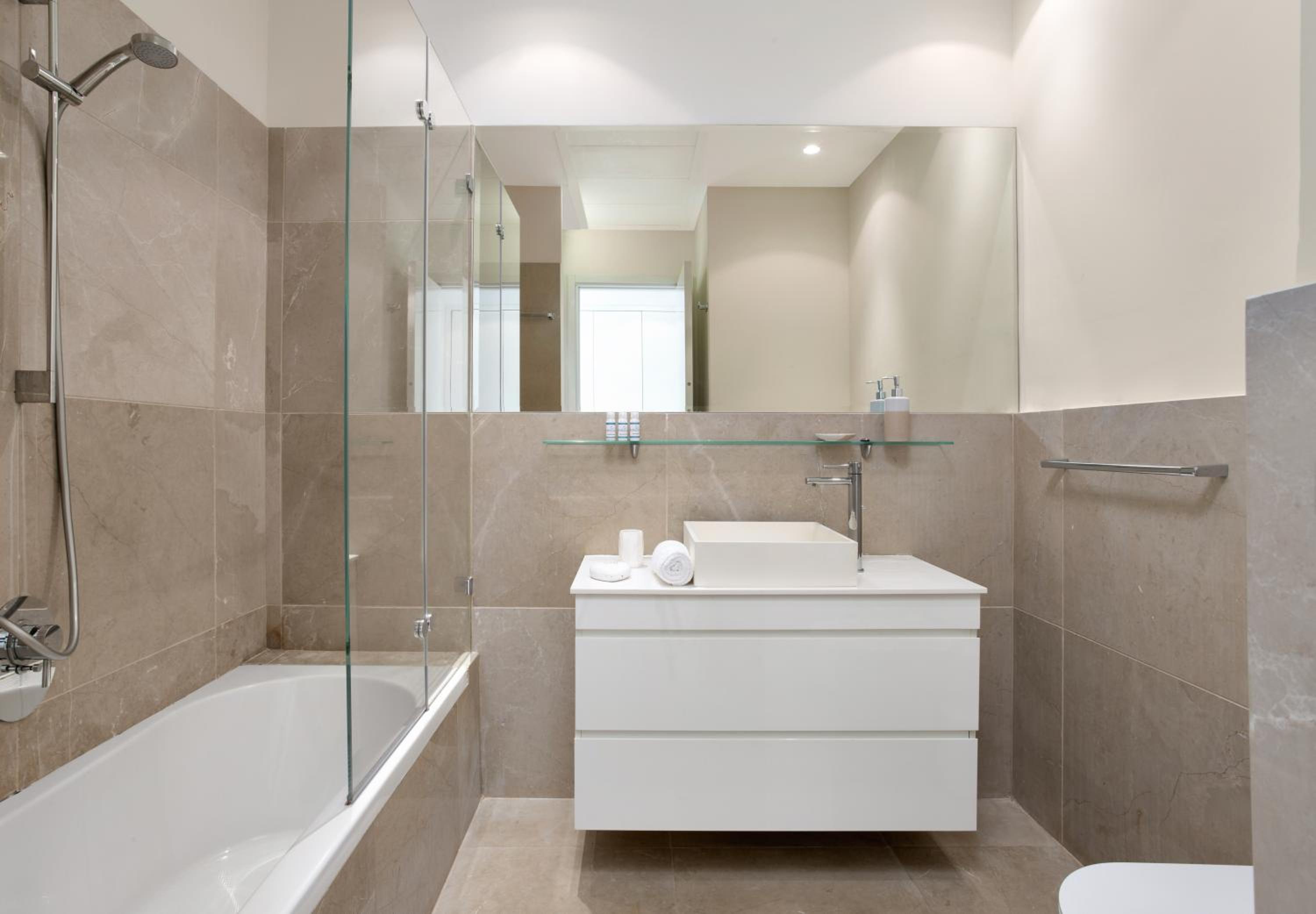 Chic White City 1BR in Neve Tsedek by HolyGuest view 4