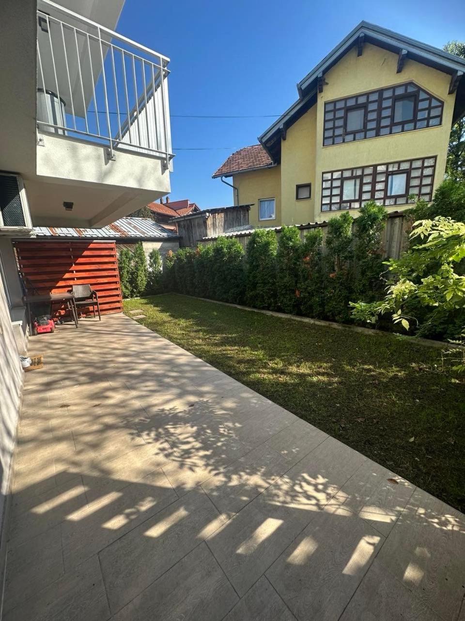 Apartman DIN