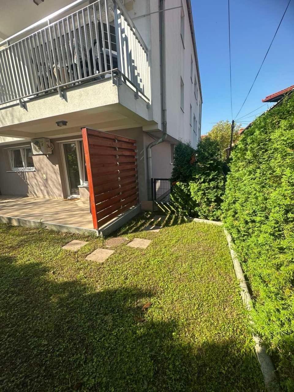 Apartman DIN