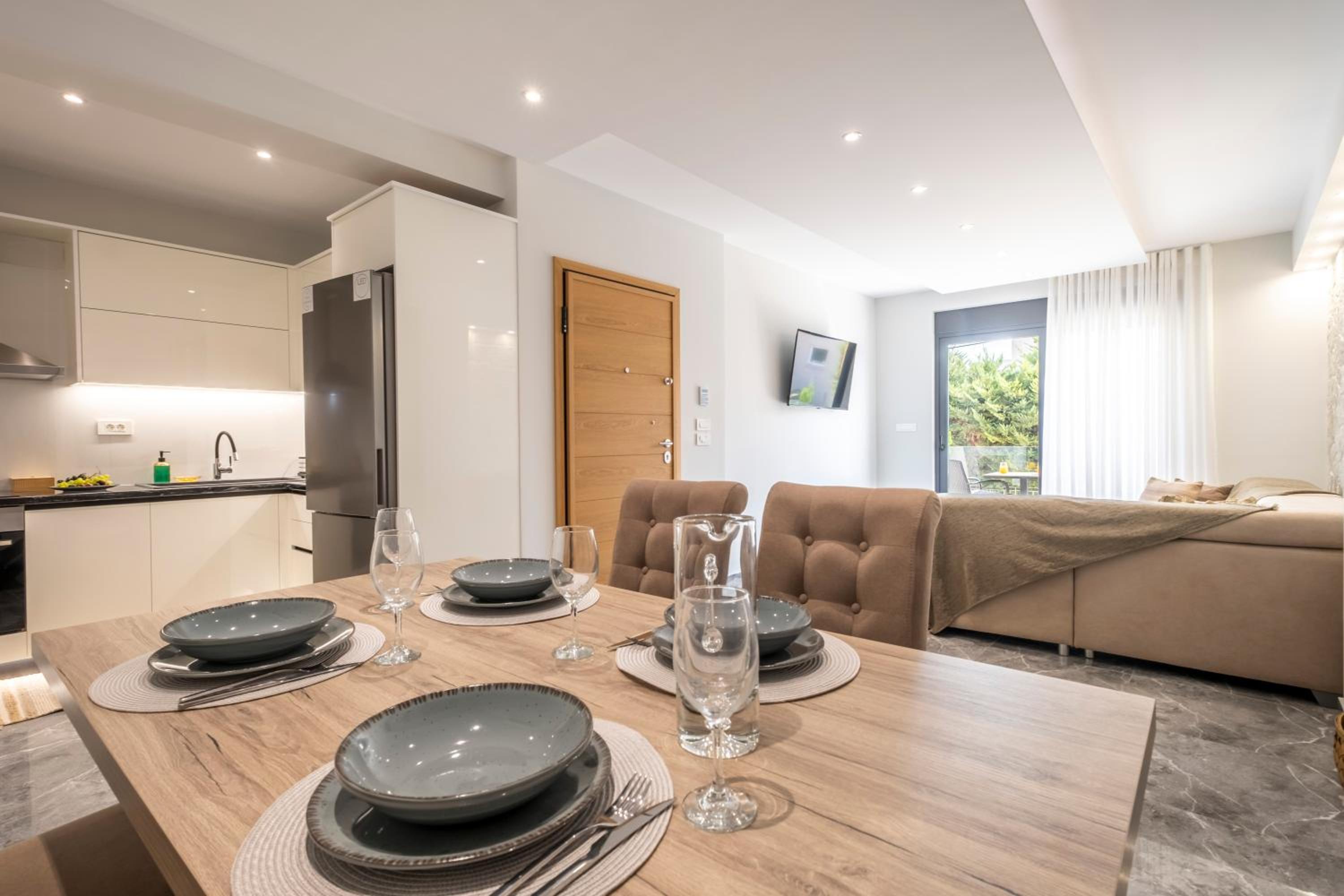 Asini Vacations - Orion Luxury Apartments - Property Image 5